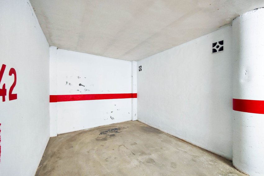 Återförsäljning - Garage -
Torrevieja - Playa del Cura