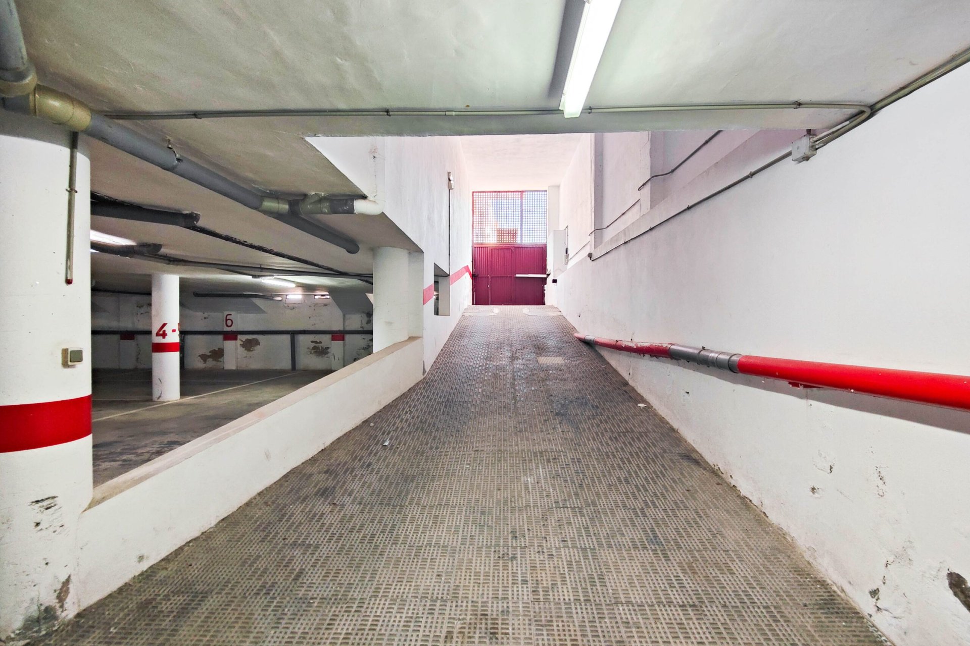 Återförsäljning - Garage -
Torrevieja - Playa del Cura