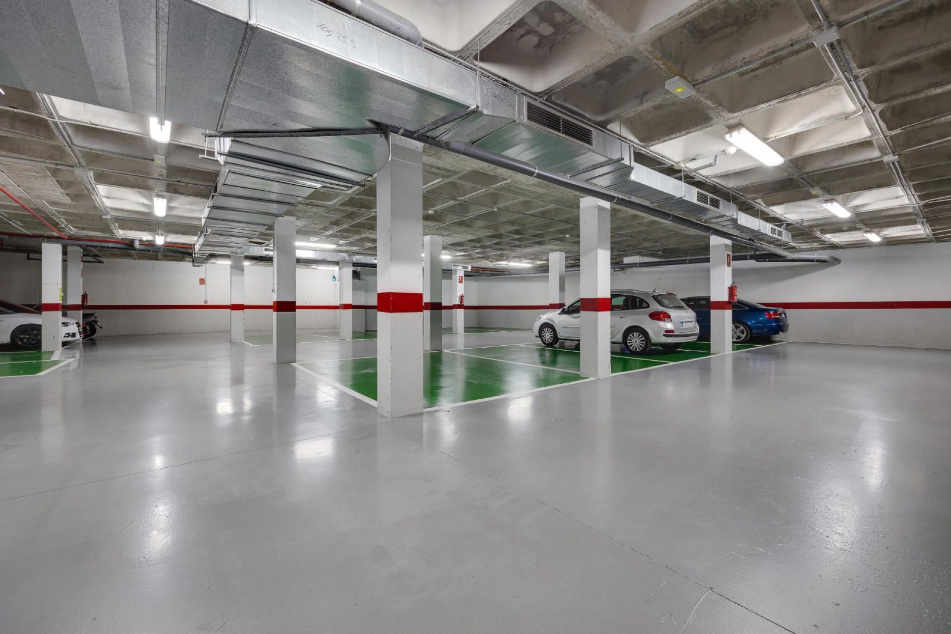 Återförsäljning - Garage -
Torrevieja