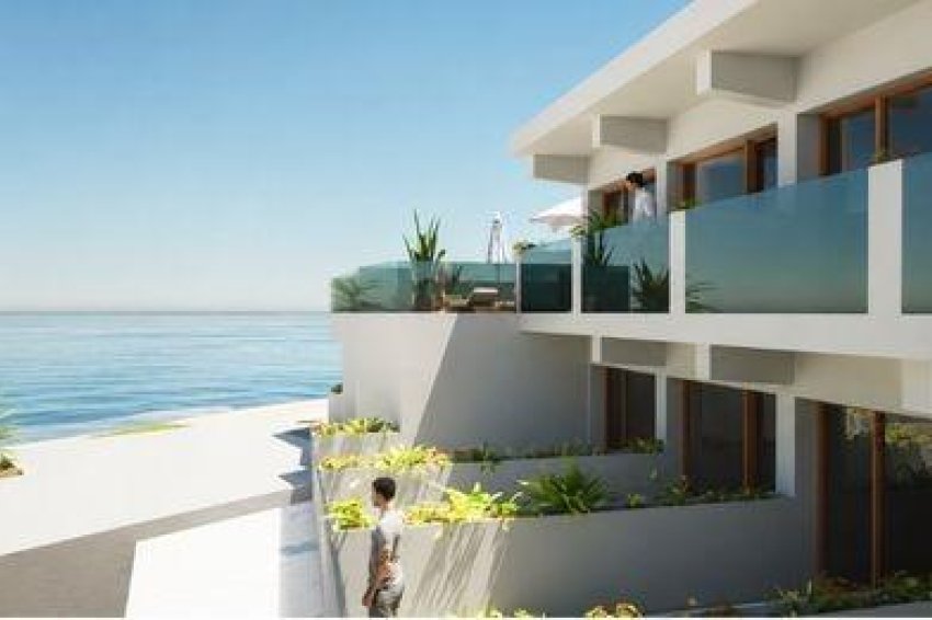 Återförsäljning - Hotel -
Son Servera - Primera linea de playa de cala bona