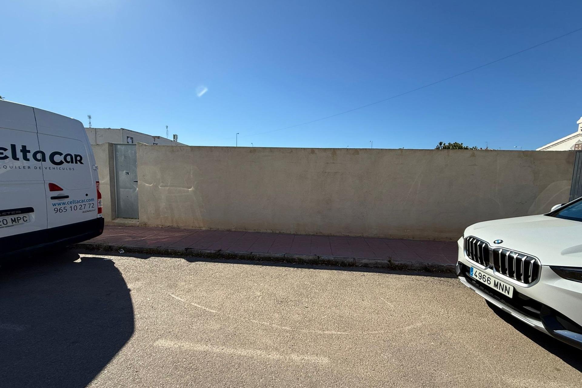 Återförsäljning - Land -
Orihuela Costa - La Regia