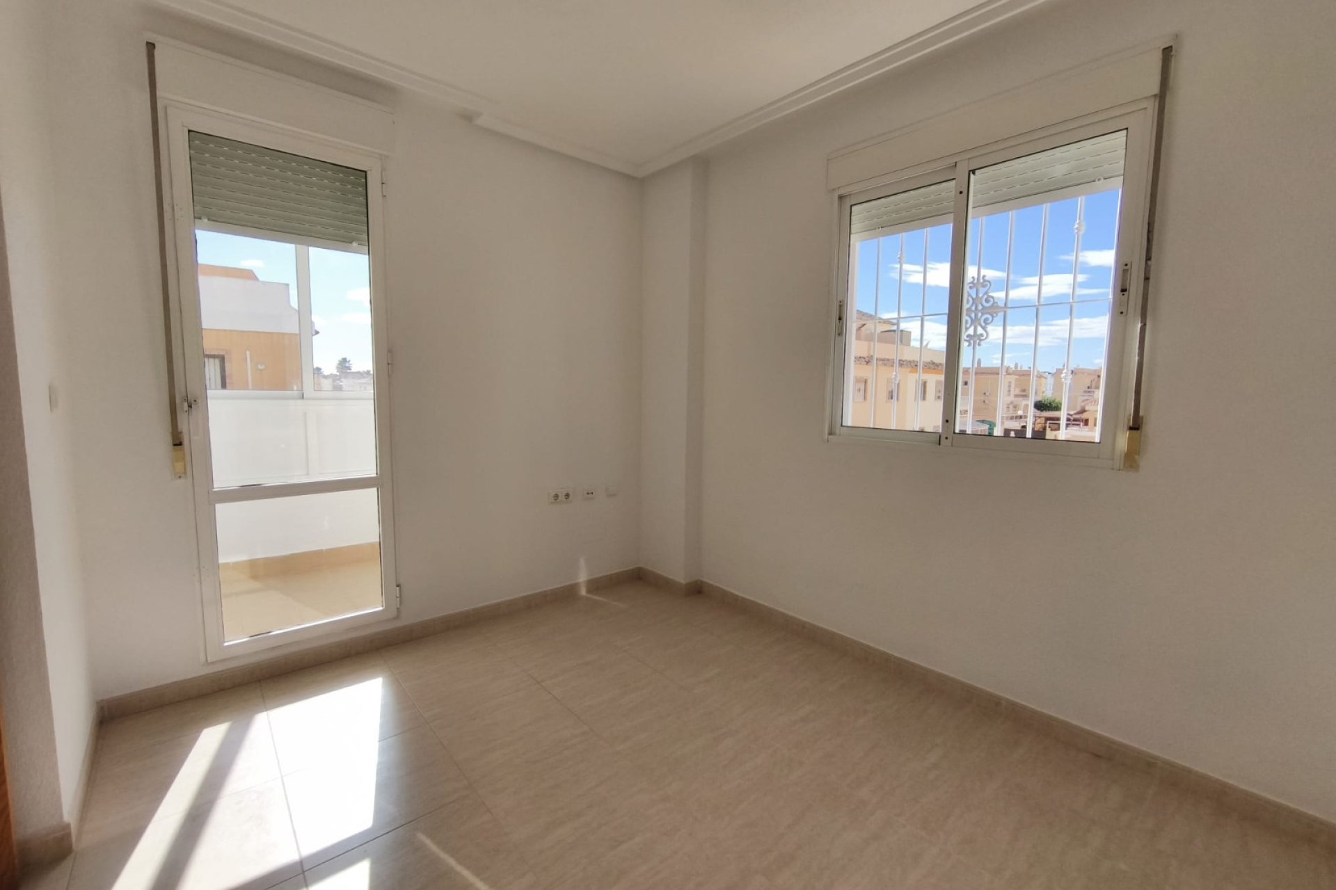Återförsäljning - Quad House -
Ciudad quesada - Lo Marabu