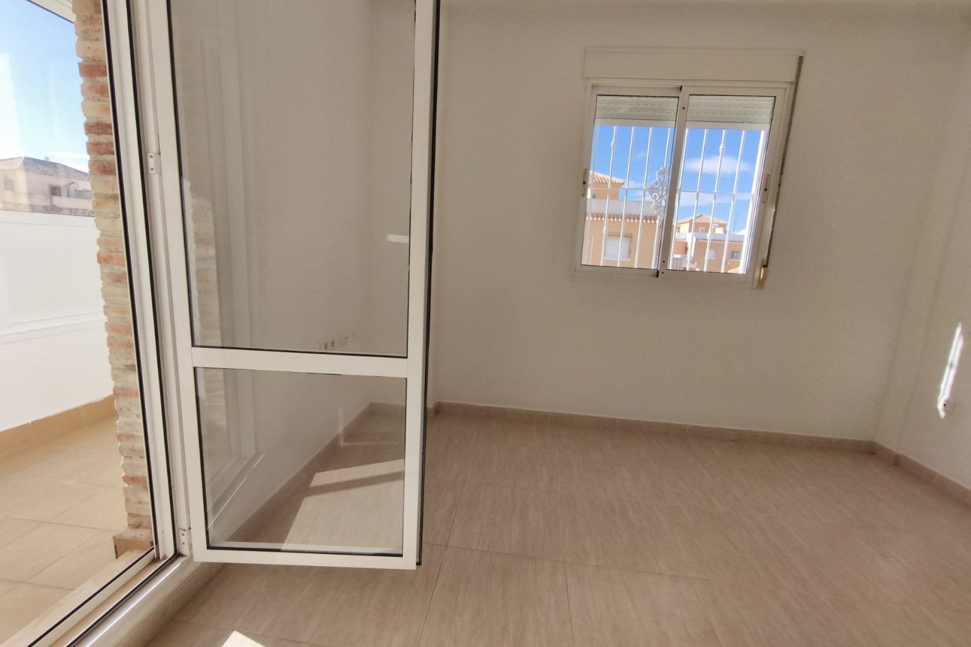 Återförsäljning - Quad House -
Ciudad quesada - Lo Marabu