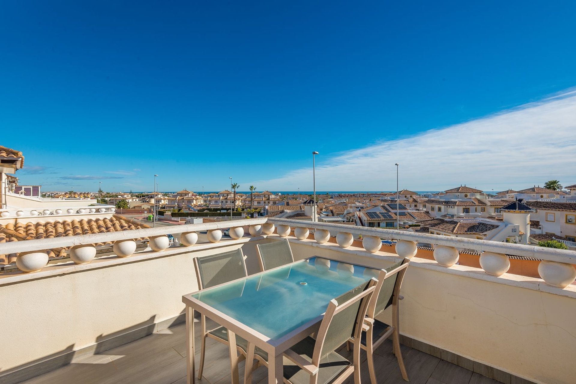 Återförsäljning - Quad House -
Orihuela Costa - Lomas de Cabo Roig