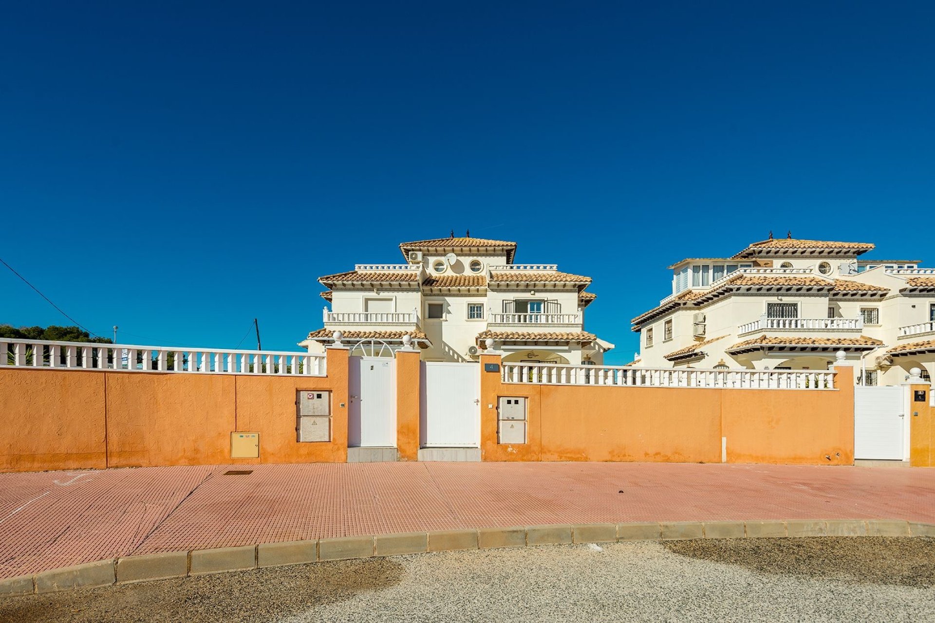 Återförsäljning - Quad House -
Orihuela Costa - Lomas de Cabo Roig