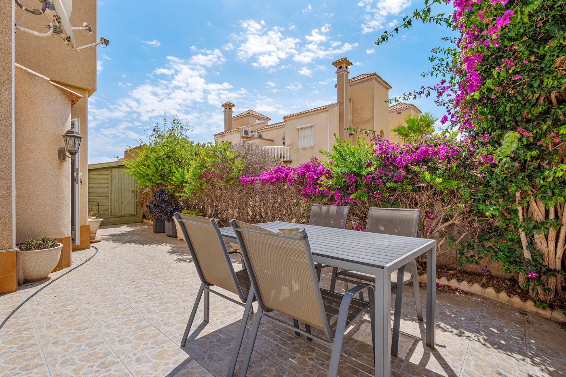 Återförsäljning - Quad House -
Orihuela Costa - Playa Flamenca