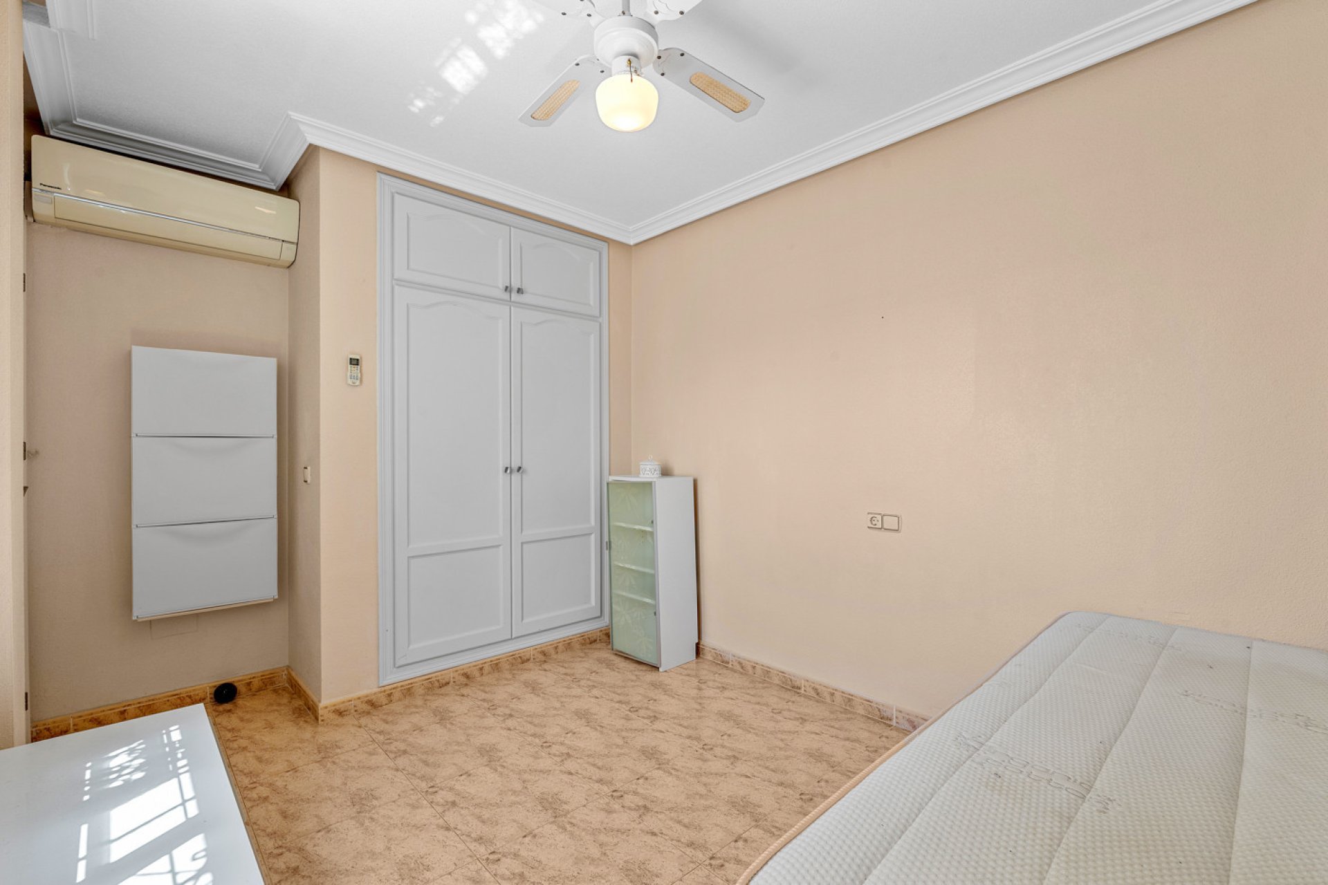 Återförsäljning - Quad House -
Orihuela Costa - Playa Flamenca