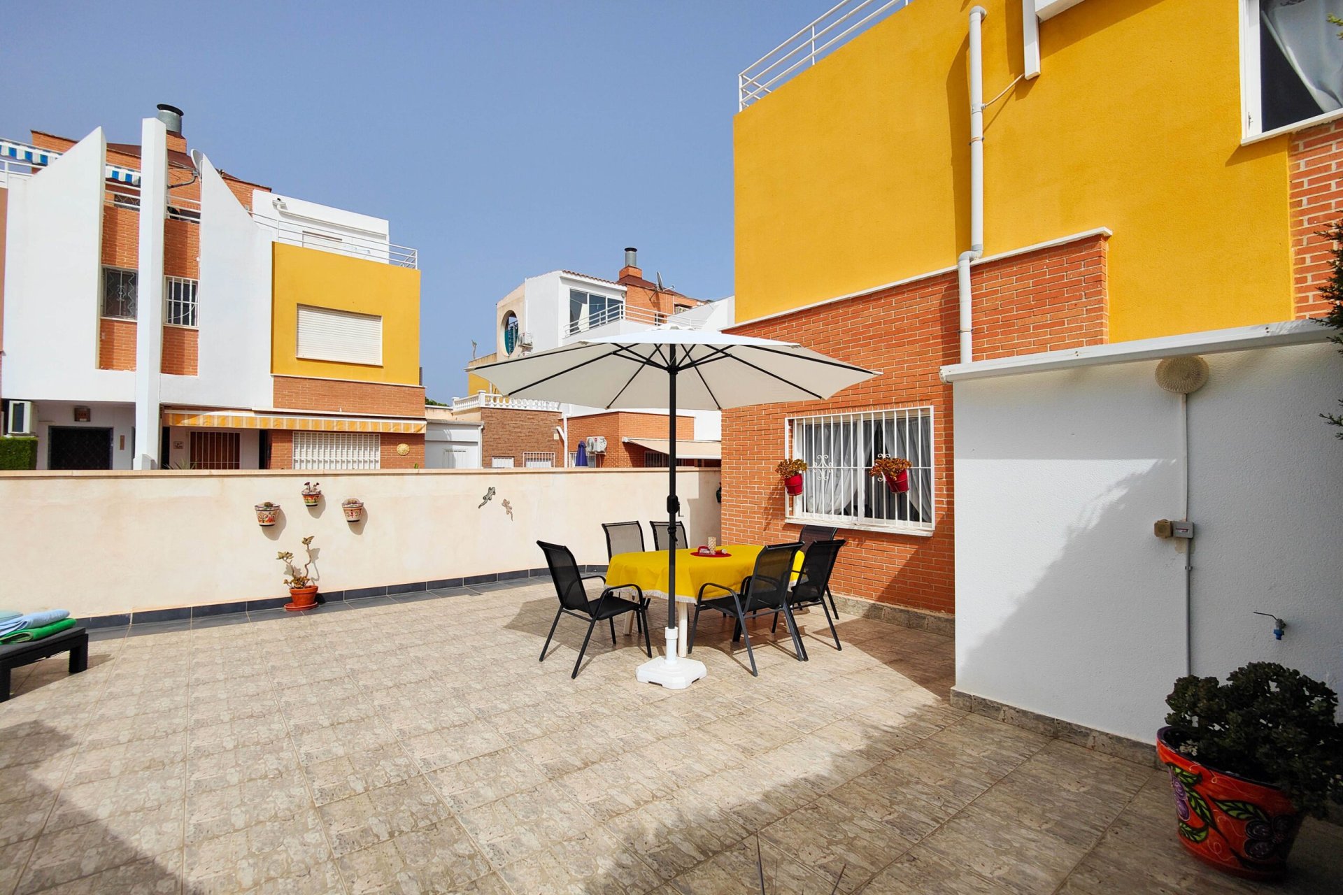 Återförsäljning - Quad House -
Orihuela Costa
