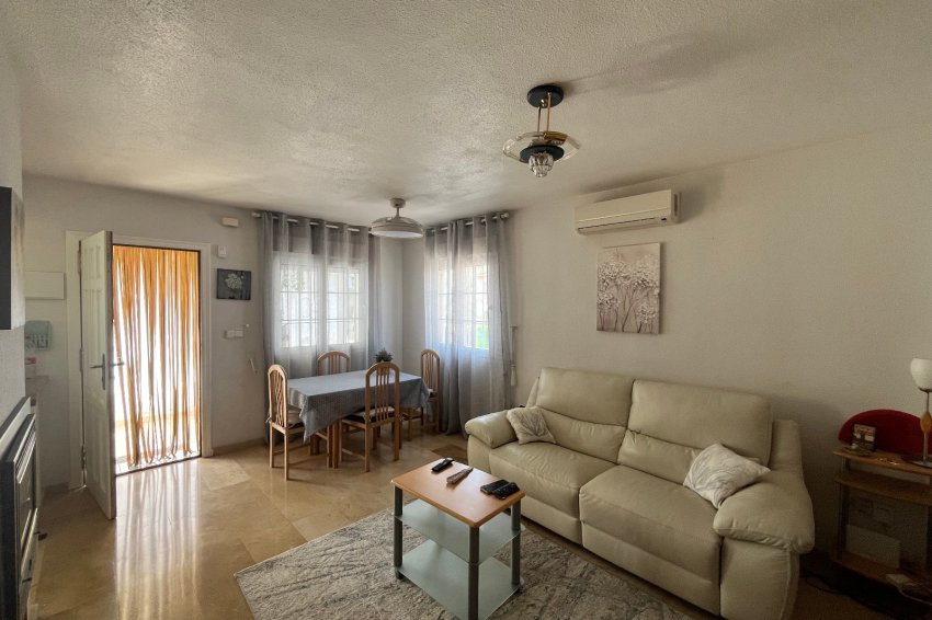 Återförsäljning - Quad House -
Playa Flamenca - Jumilla