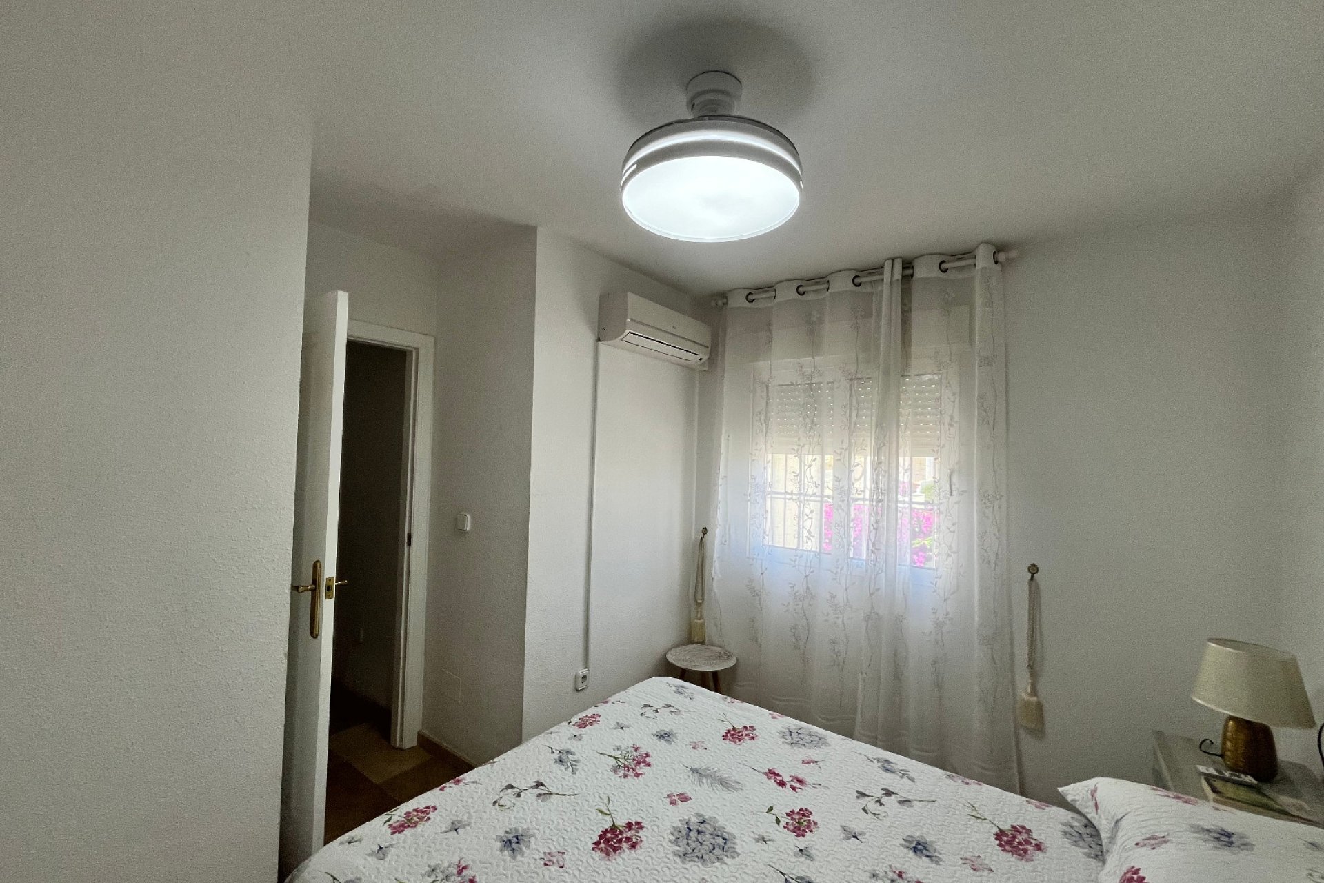 Återförsäljning - Quad House -
Playa Flamenca - Jumilla