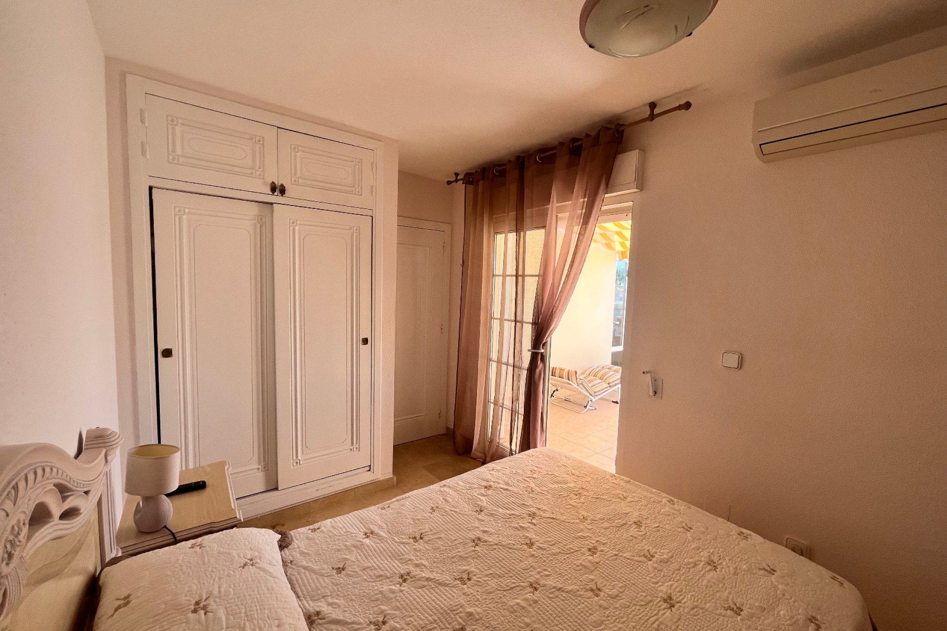Återförsäljning - Quad House -
Playa Flamenca - Jumilla