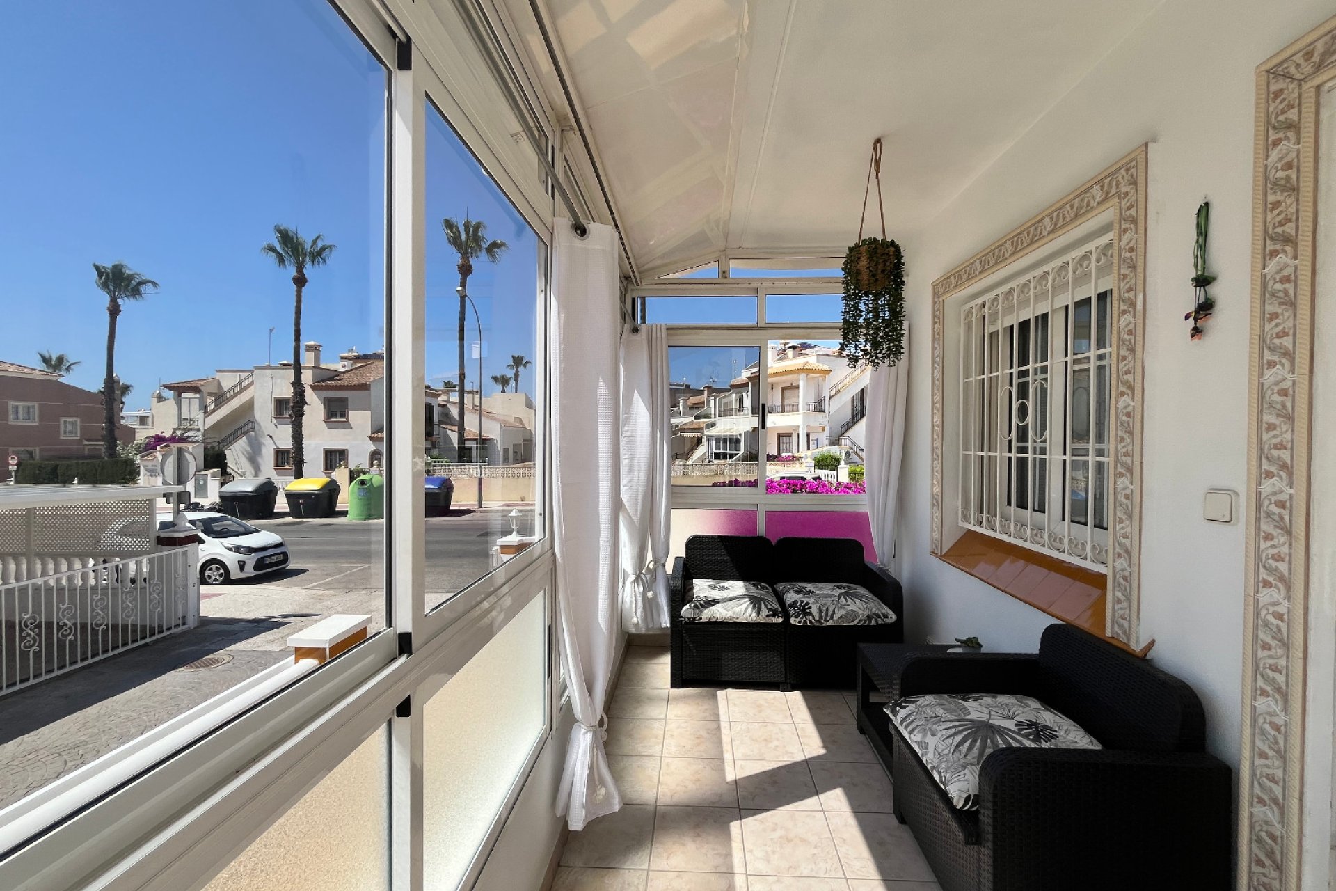 Återförsäljning - Quad House -
Playa Flamenca - Jumilla