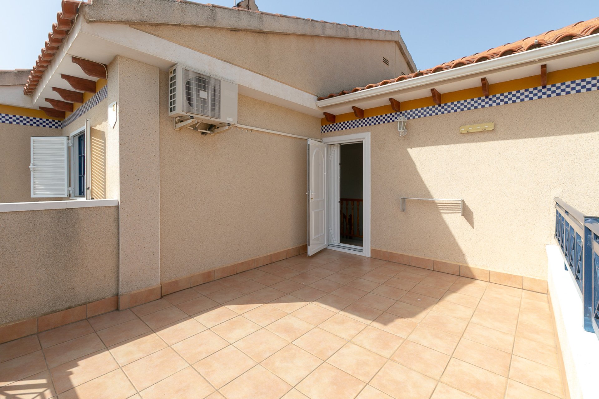 Återförsäljning - Quad House -
Playa Flamenca - Zenia Mar