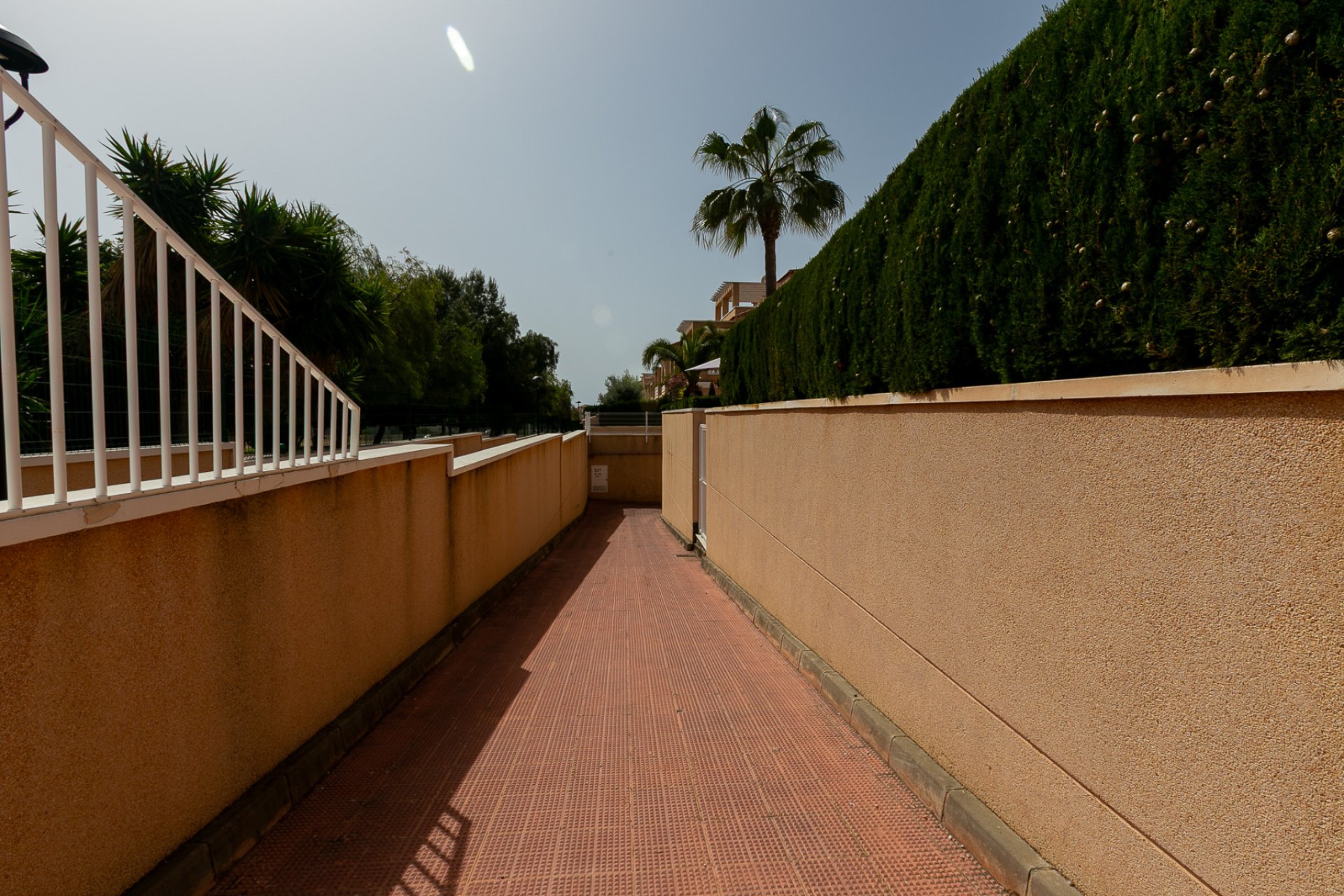 Återförsäljning - Quad House -
Playa Flamenca - Zenia Mar