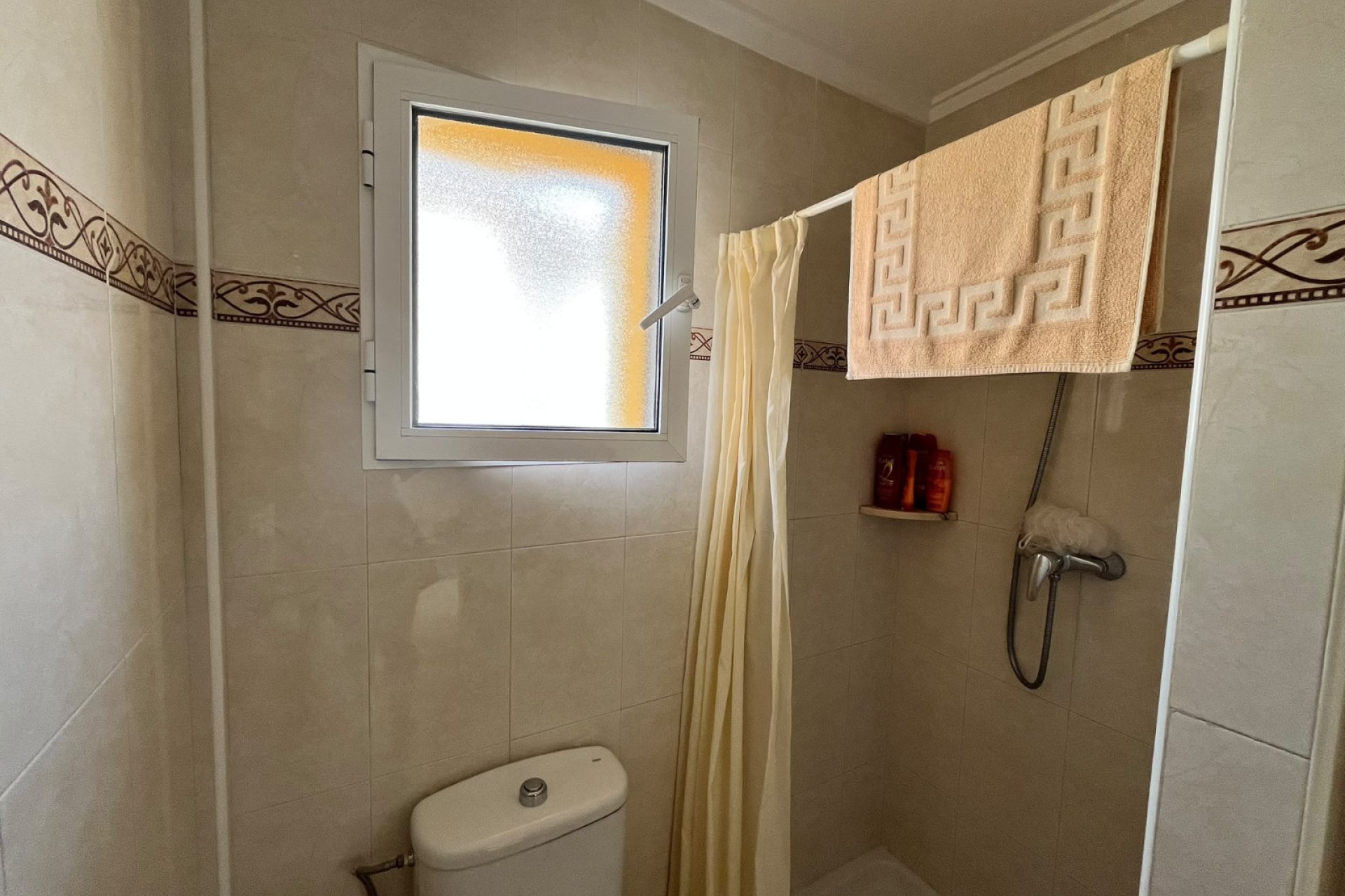 Återförsäljning - Quad House -
Villamartin - PAU 8