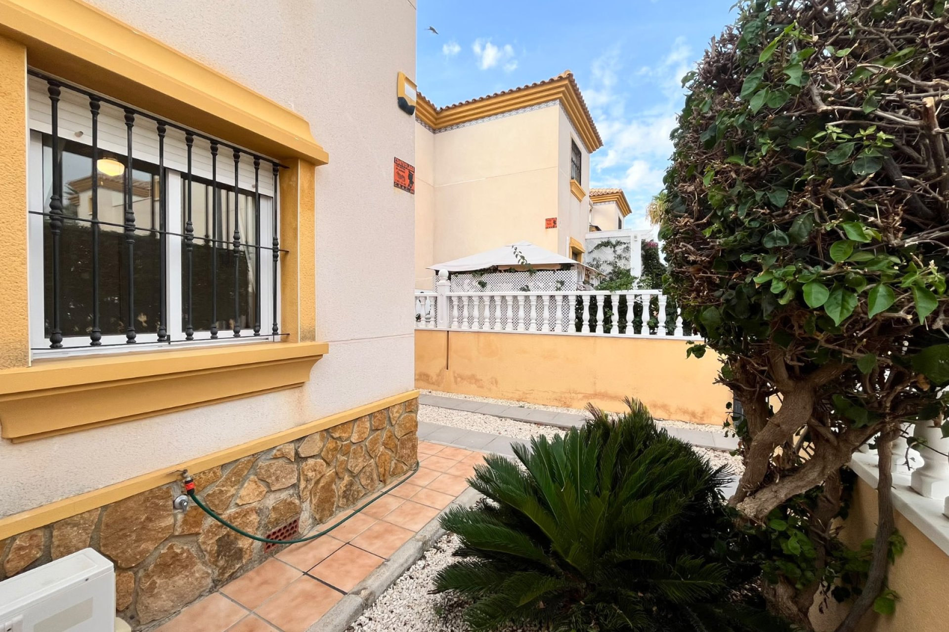 Återförsäljning - Quad House -
Villamartin - PAU 8