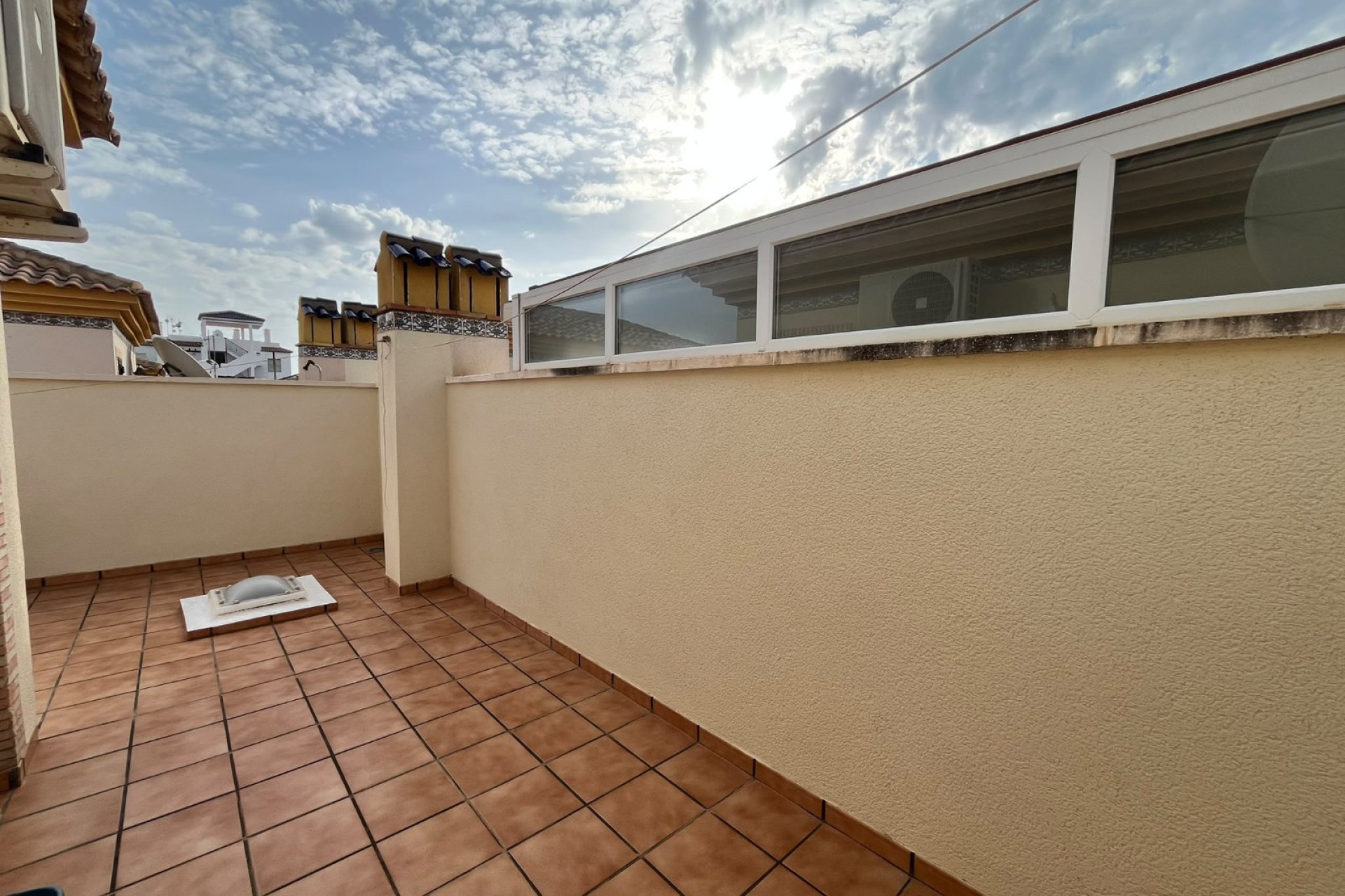 Återförsäljning - Quad House -
Villamartin - PAU 8