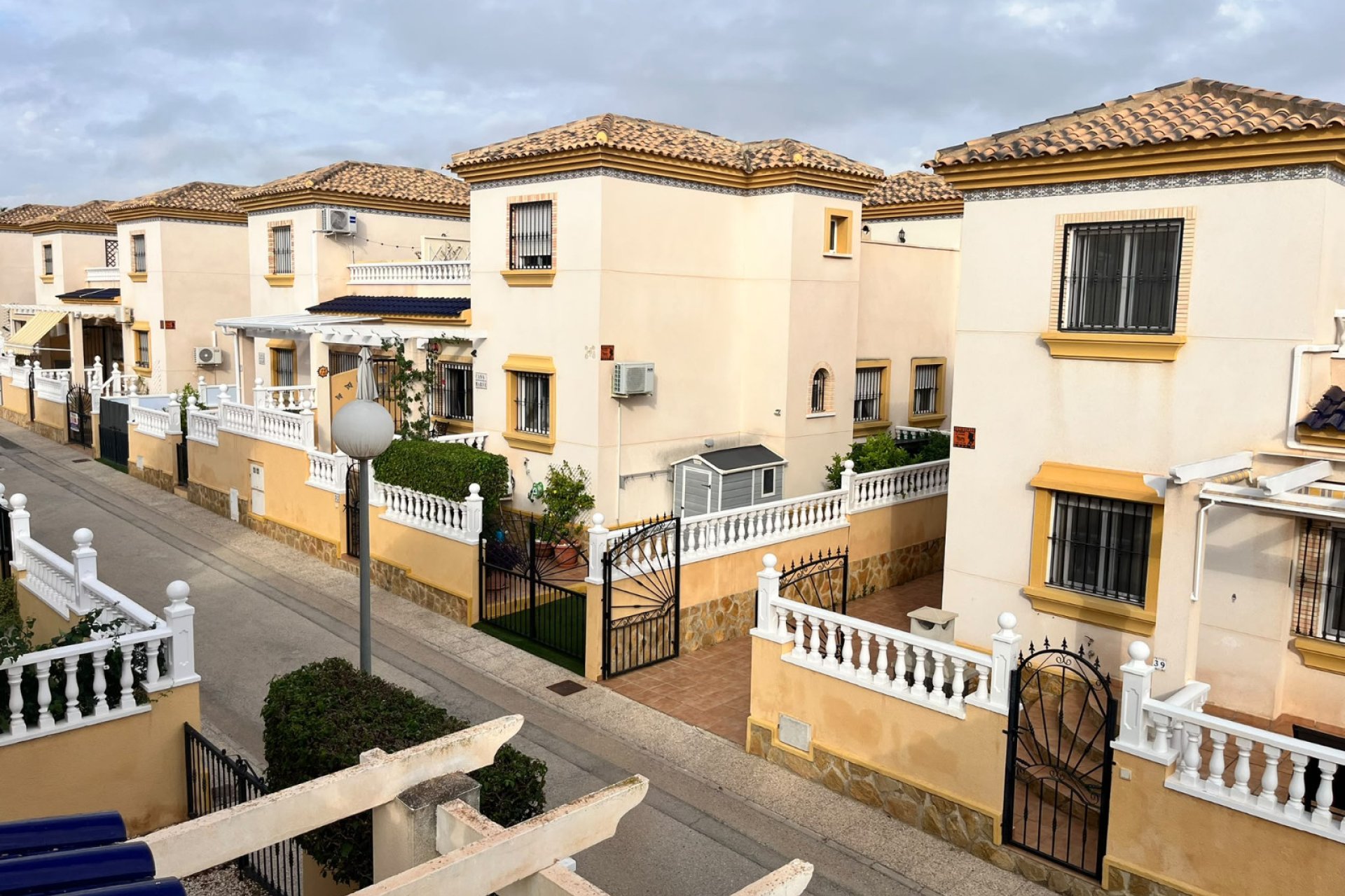 Återförsäljning - Quad House -
Villamartin - PAU 8