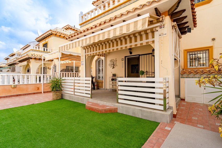 Återförsäljning - Quatro house -
Orihuela Costa - Lomas de Cabo Roig