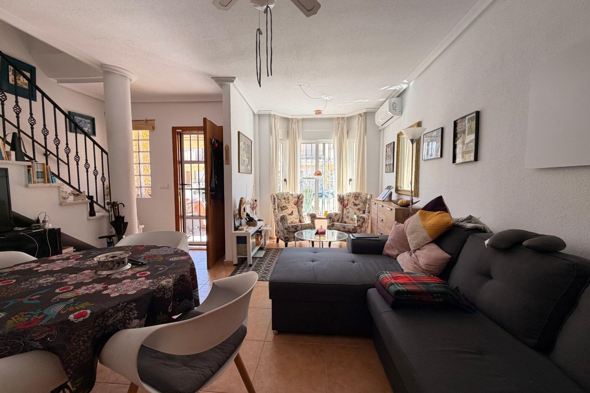 Återförsäljning - Radhus -
El Raso