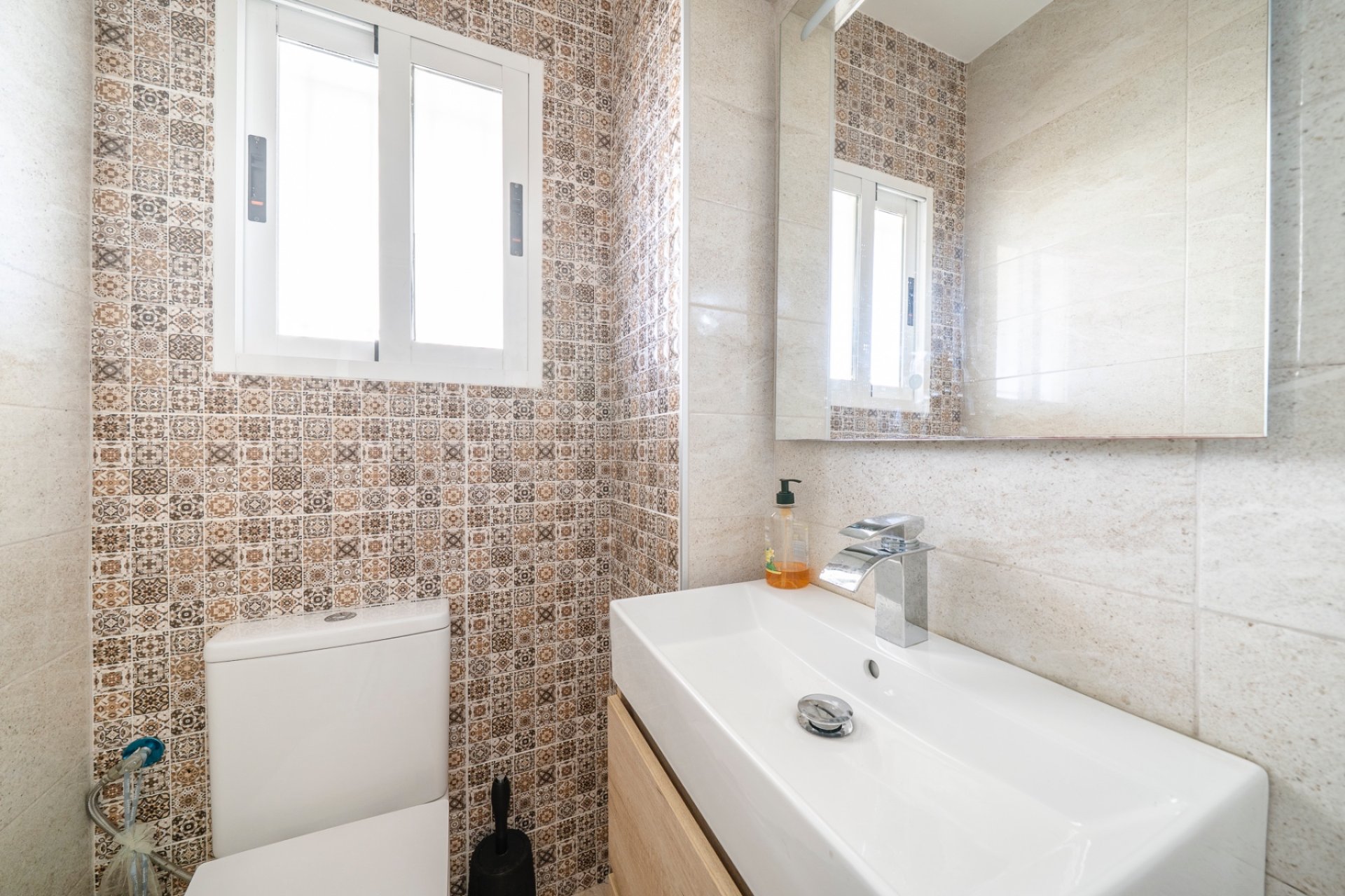 Återförsäljning - Radhus -
Guardamar del Segura - El moncayo