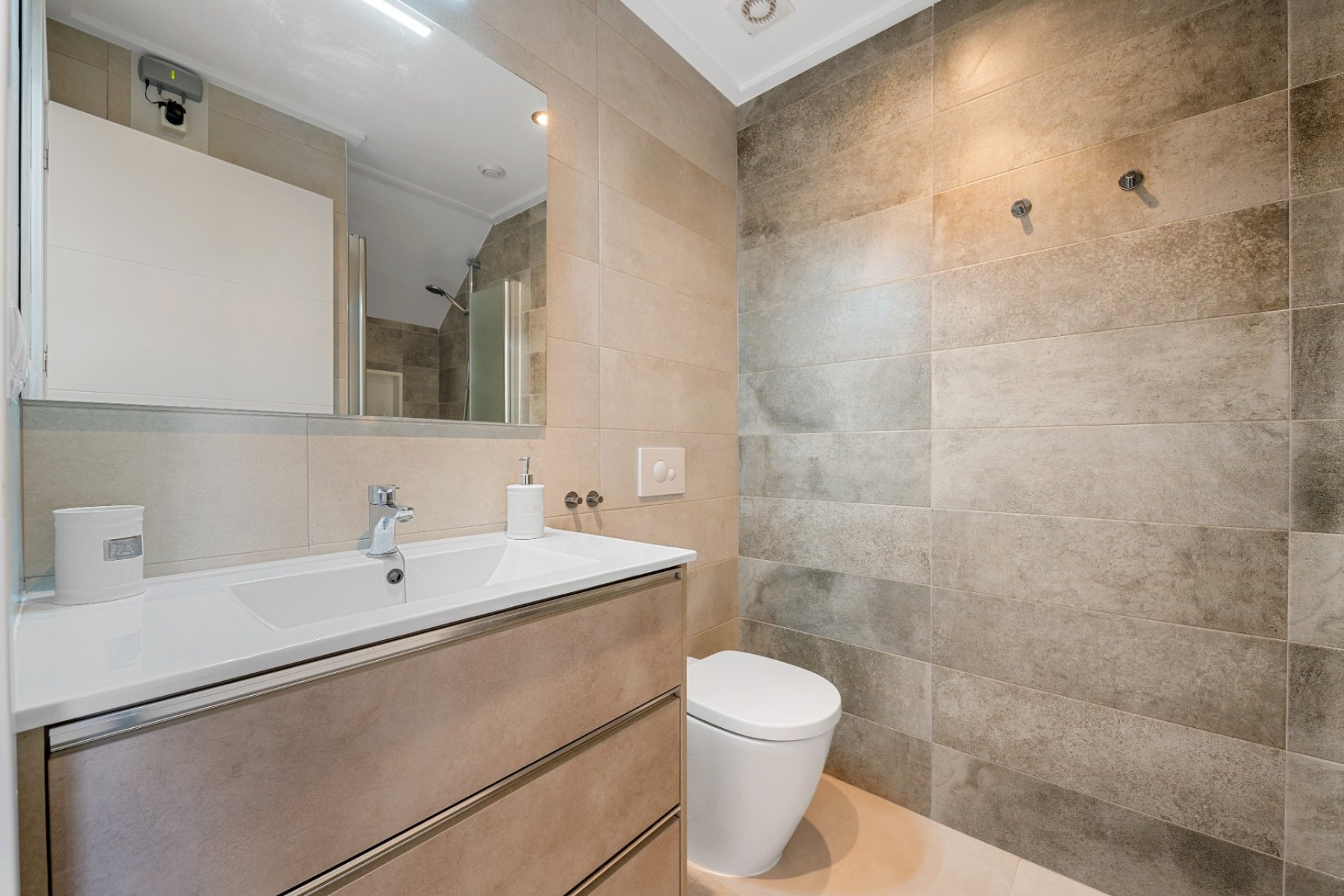 Återförsäljning - Radhus -
Lomas de Cabo Roig