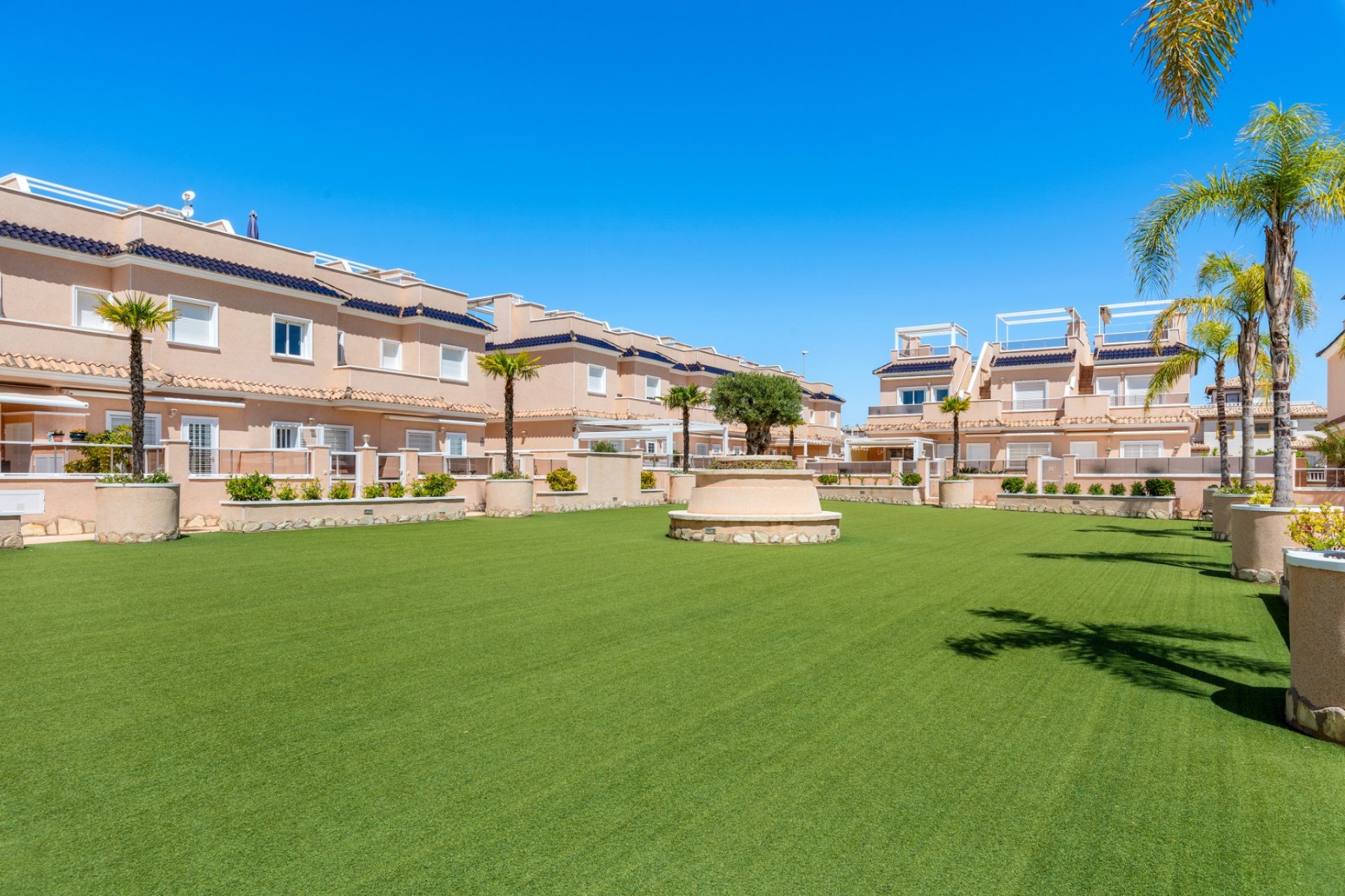 Återförsäljning - Radhus -
Lomas de Cabo Roig