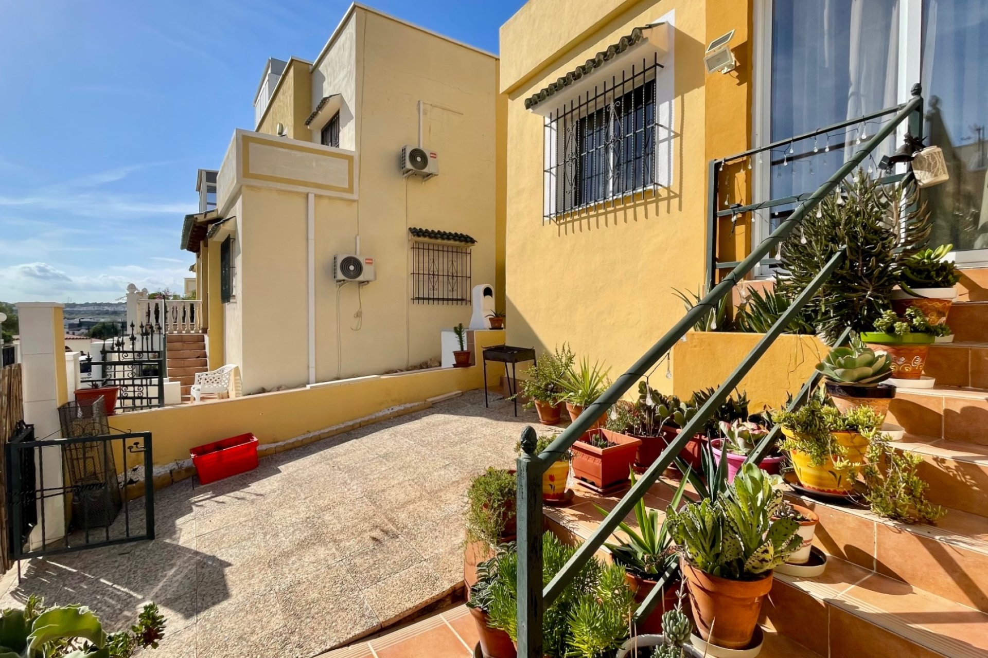 Återförsäljning - Radhus -
Los Altos