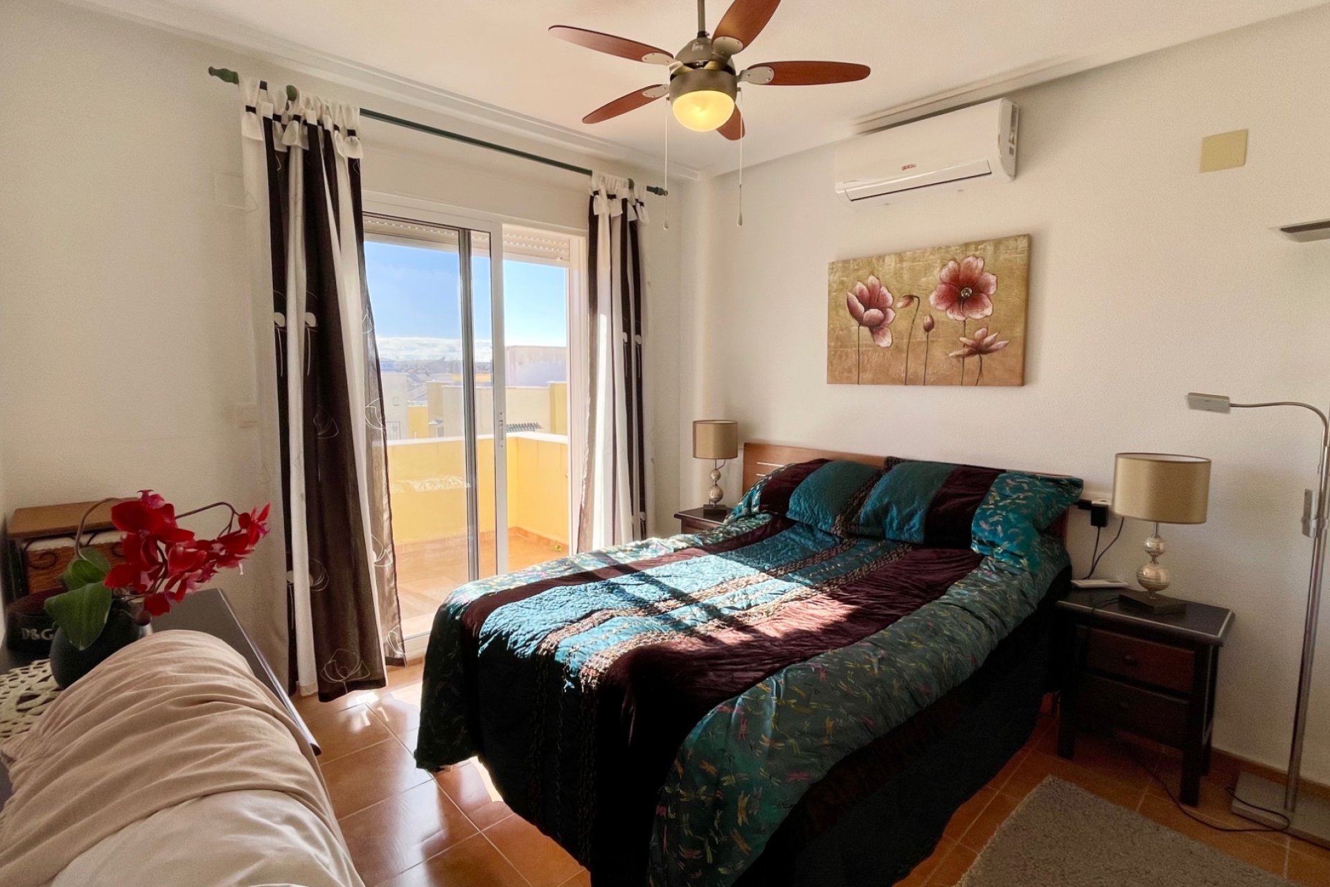 Återförsäljning - Radhus -
Los Altos