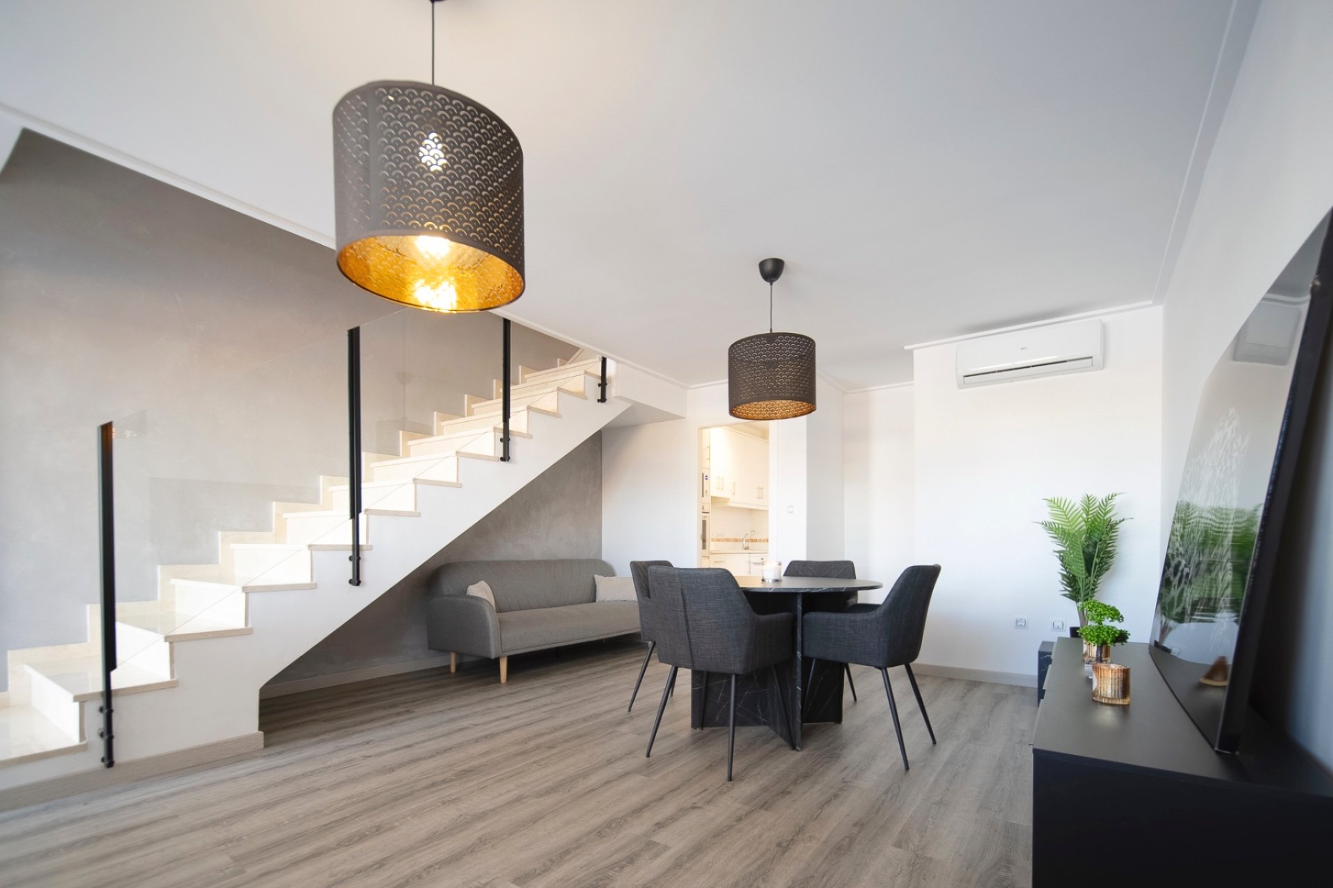 Återförsäljning - Radhus -
Los Balcones