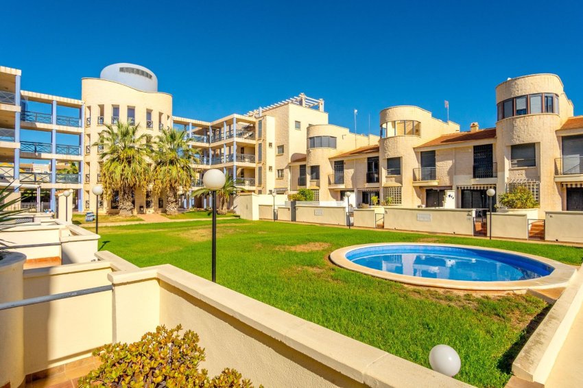 Återförsäljning - Radhus -
Orihuela Costa - Cabo Roig