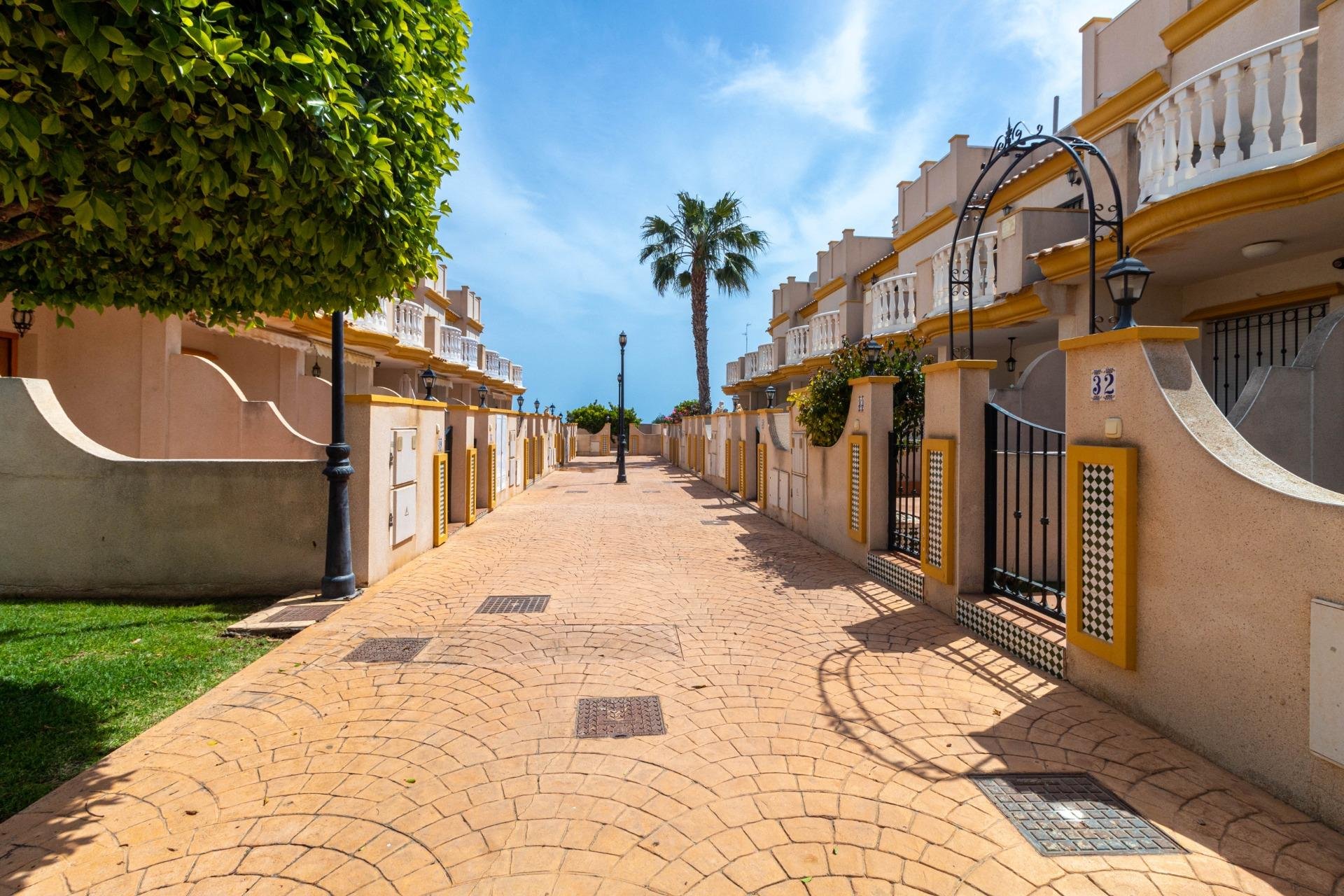 Återförsäljning - Radhus -
Orihuela Costa - Cabo Roig