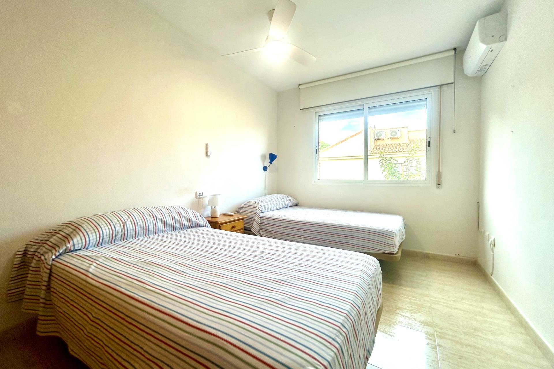 Återförsäljning - Radhus -
Orihuela Costa - Campoamor