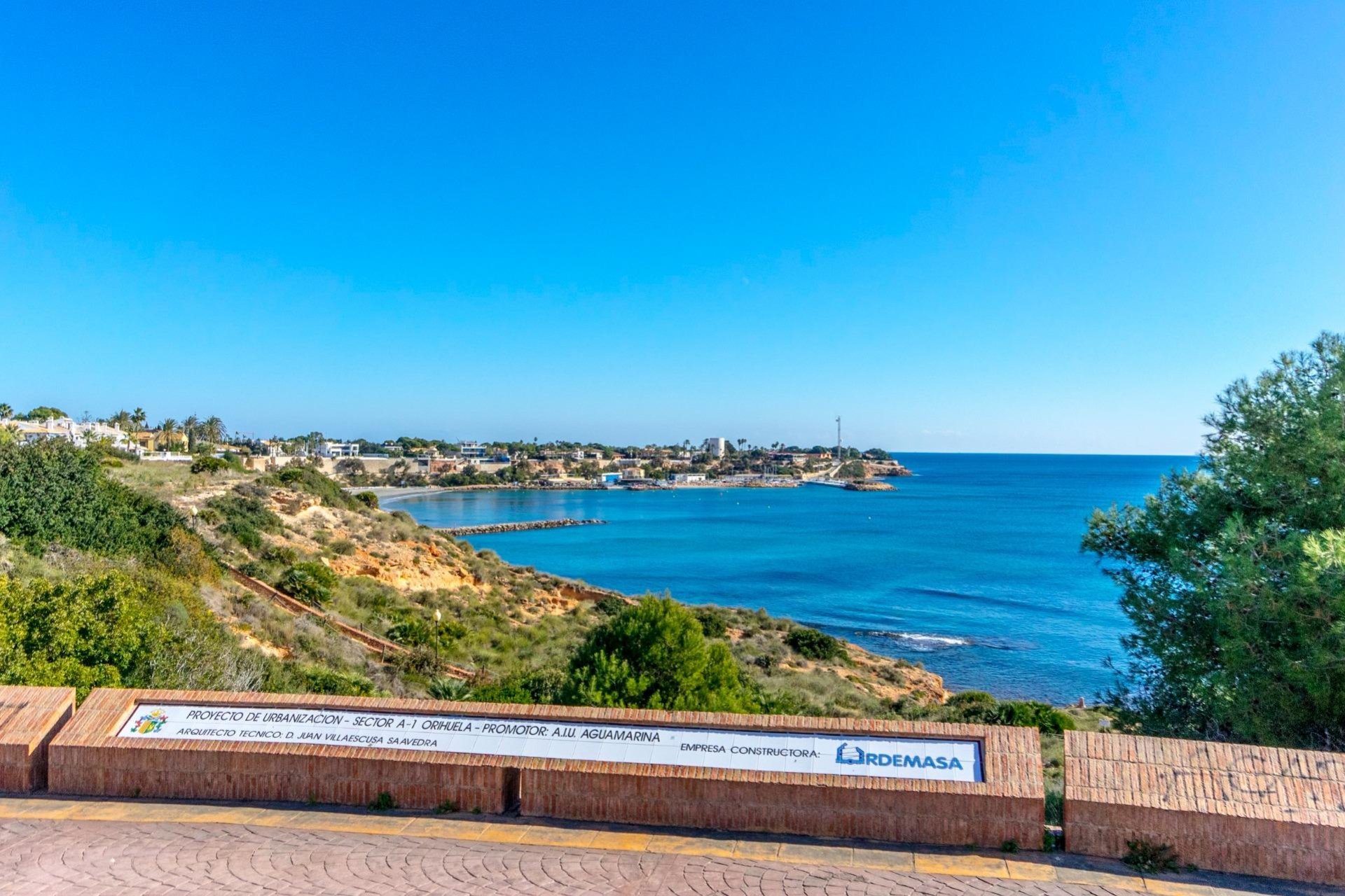 Återförsäljning - Radhus -
Orihuela Costa - Campoamor