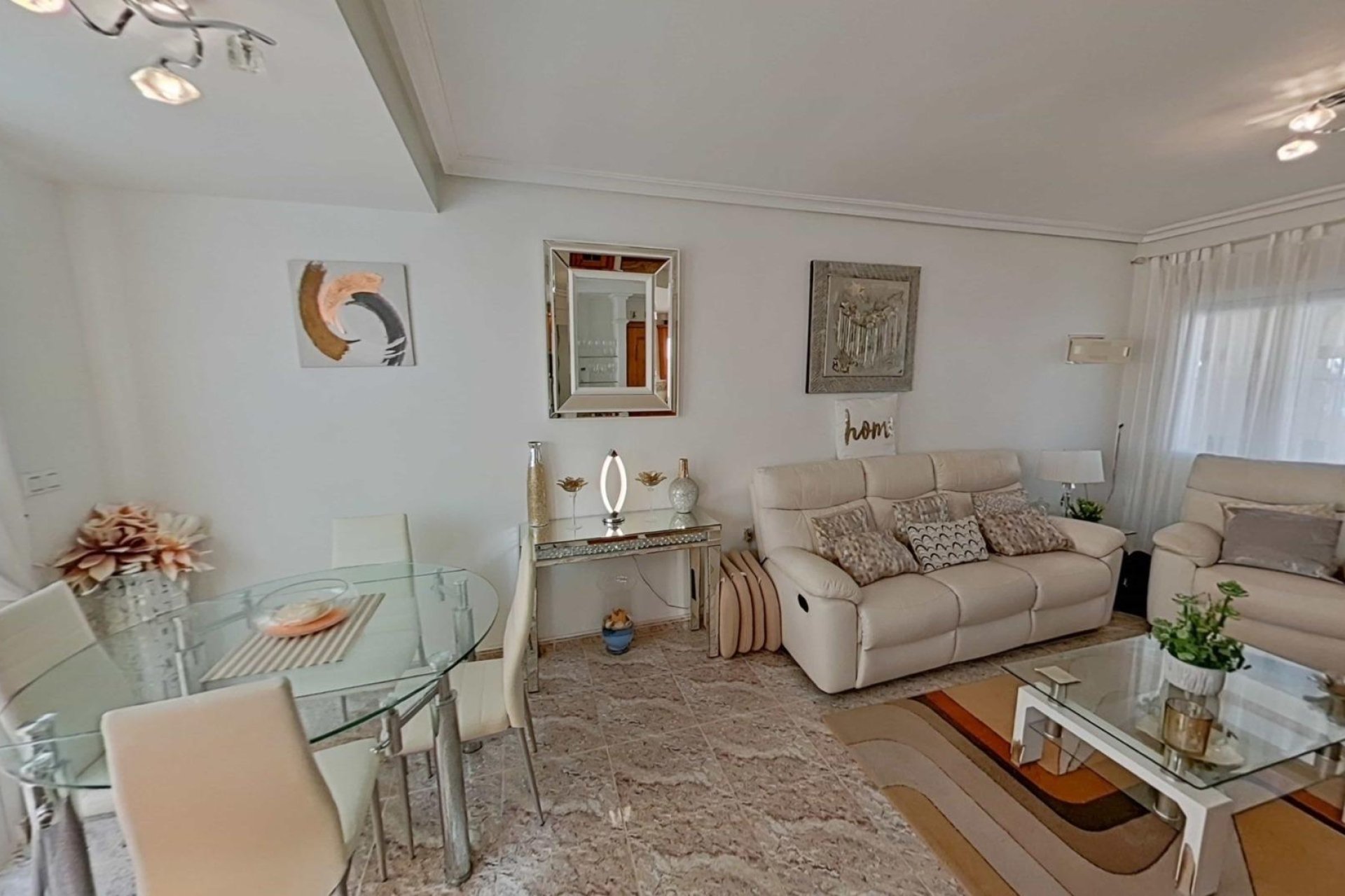 Återförsäljning - Radhus -
Orihuela Costa - La Regia