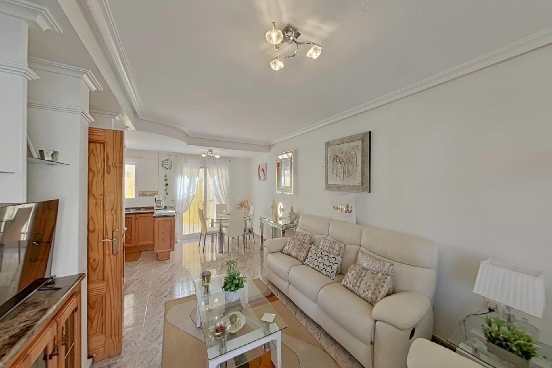 Återförsäljning - Radhus -
Orihuela Costa - La Regia