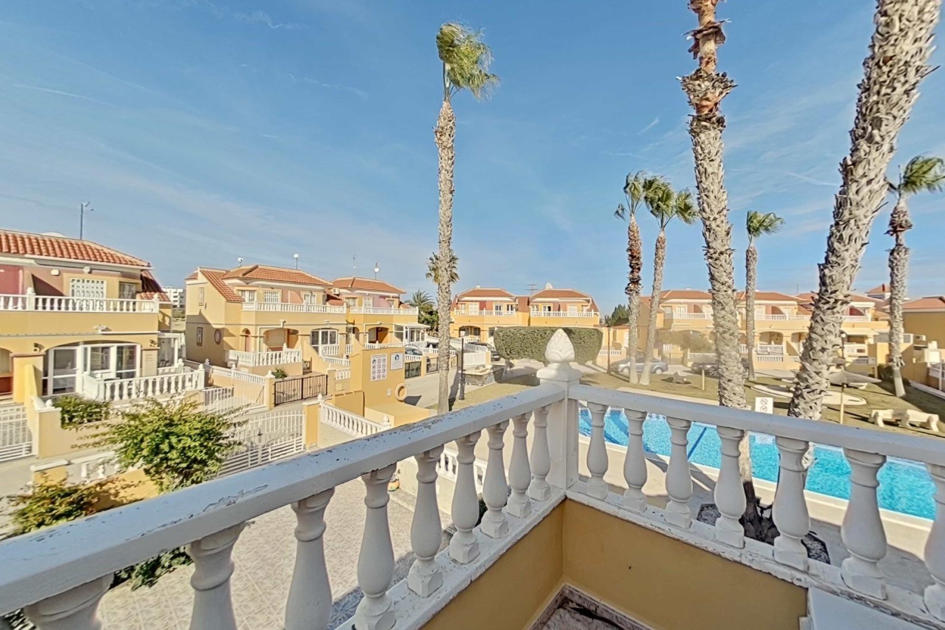 Återförsäljning - Radhus -
Orihuela Costa - La Regia