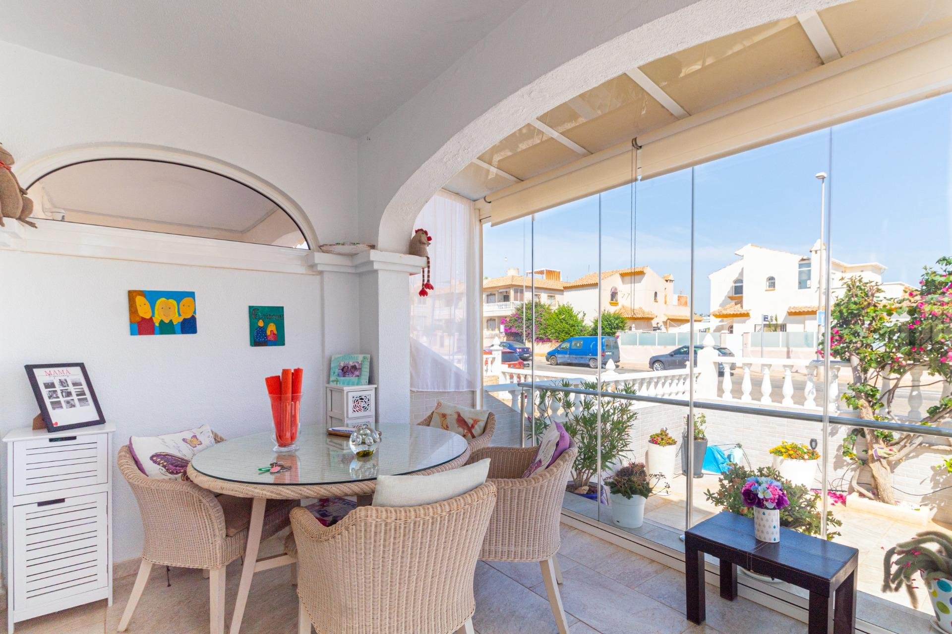 Återförsäljning - Radhus -
Orihuela Costa - La Regia