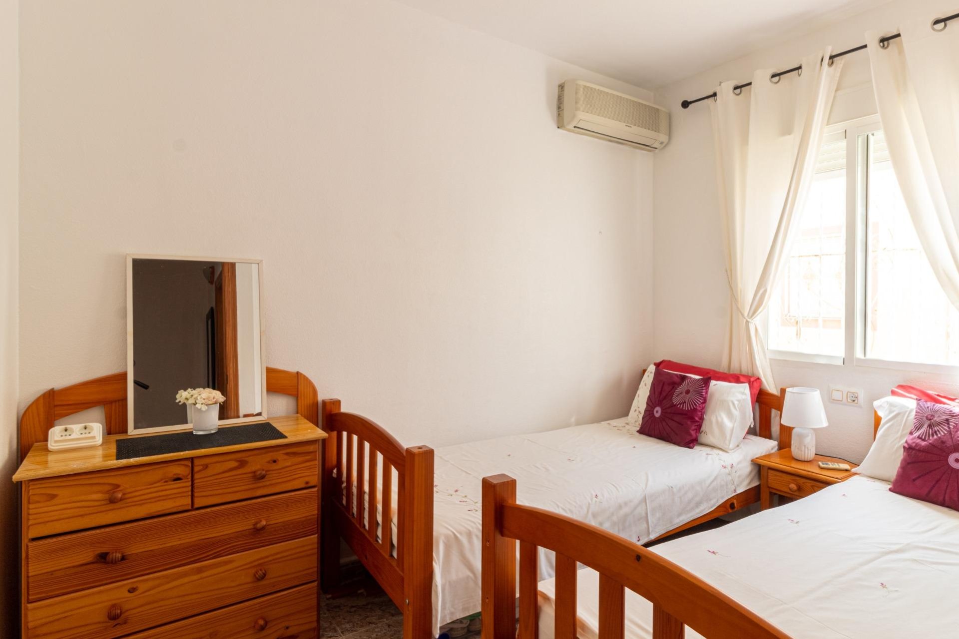 Återförsäljning - Radhus -
Orihuela Costa - La Regia