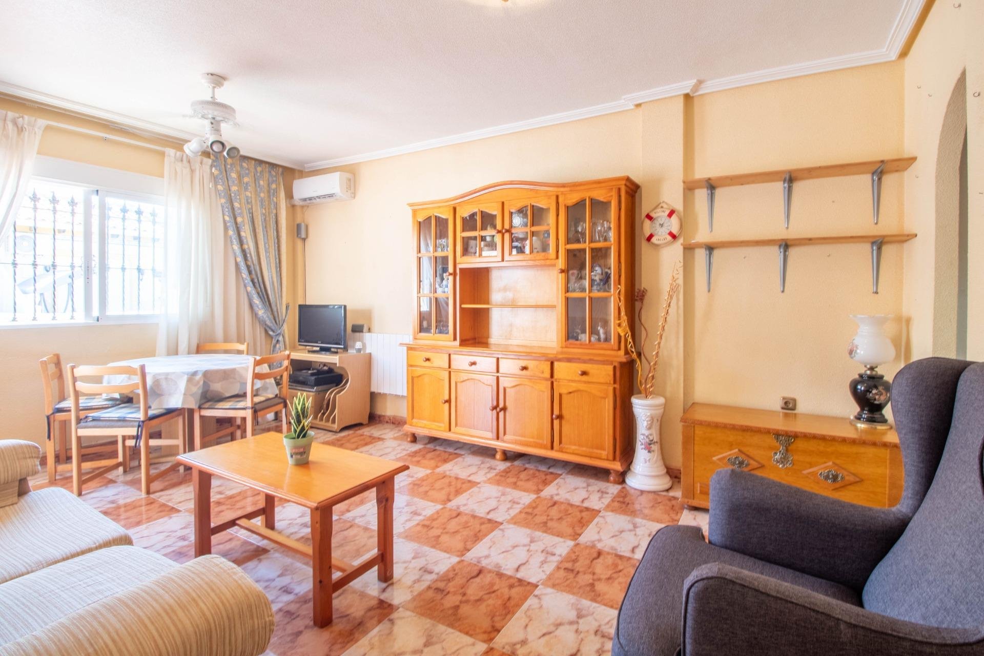 Återförsäljning - Radhus -
Orihuela Costa - La Zenia