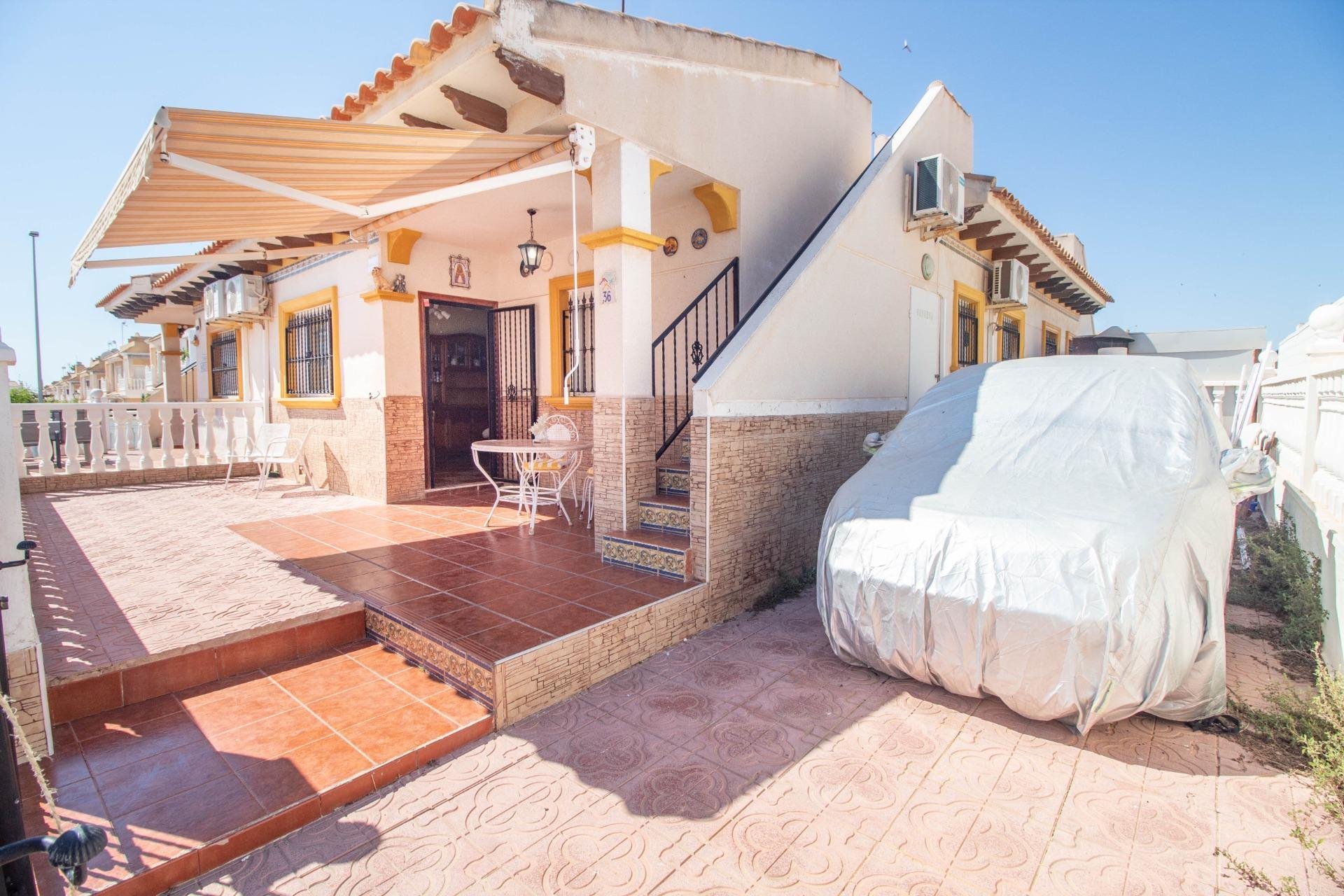 Återförsäljning - Radhus -
Orihuela Costa - La Zenia