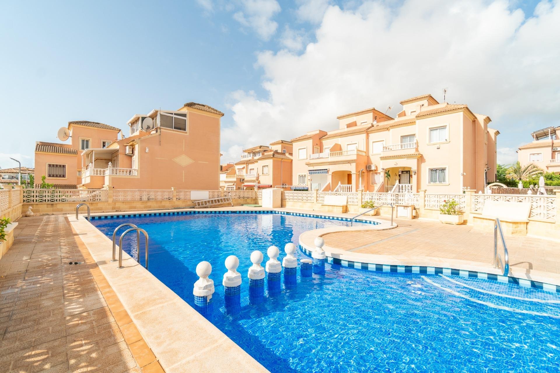 Återförsäljning - Radhus -
Orihuela Costa - Playa Flamenca