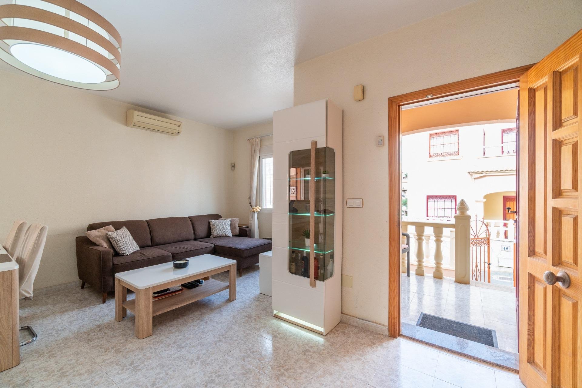 Återförsäljning - Radhus -
Orihuela Costa - Playa Flamenca