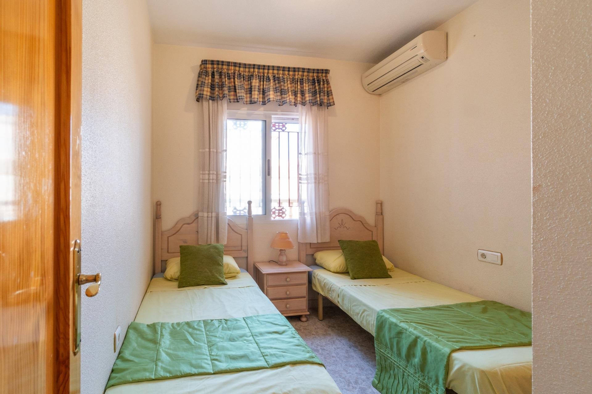 Återförsäljning - Radhus -
Orihuela Costa - Playa Flamenca