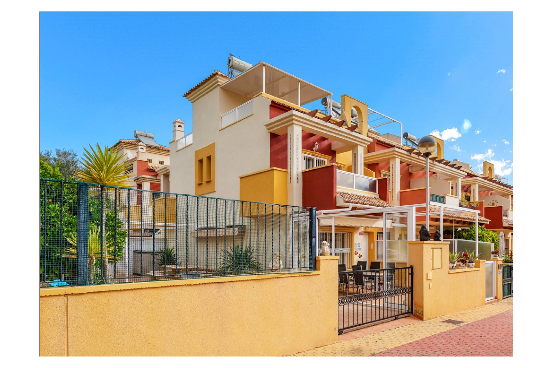 Återförsäljning - Radhus -
Orihuela Costa - Villamartín