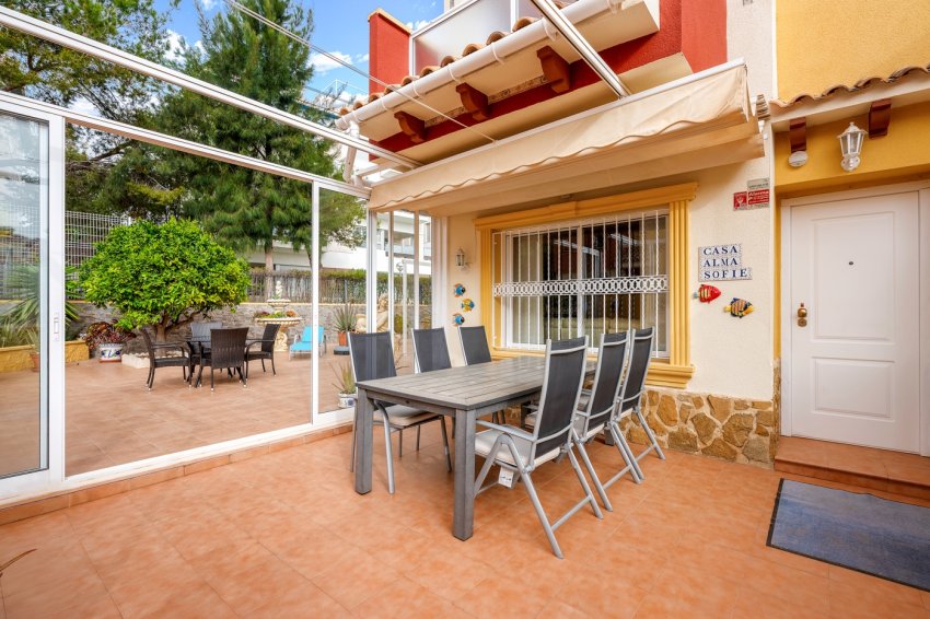 Återförsäljning - Radhus -
Orihuela Costa - Villamartín