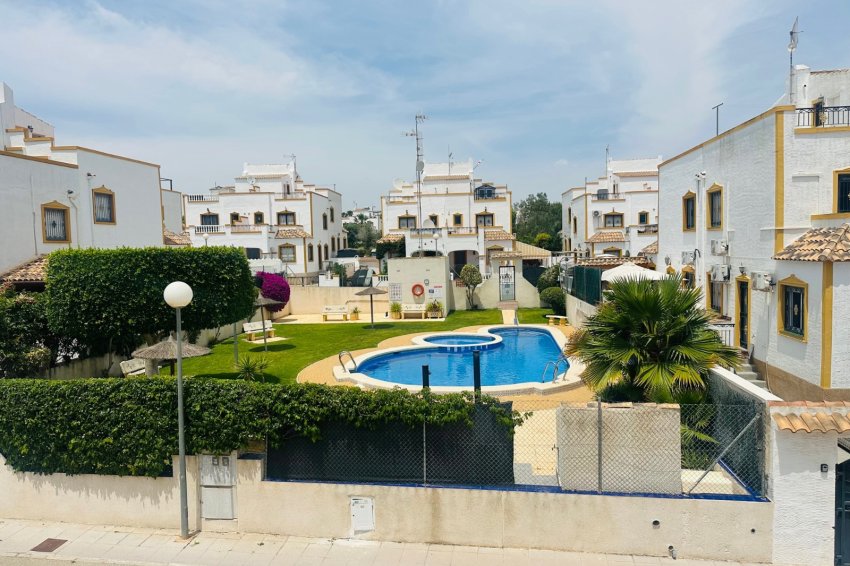 Återförsäljning - Radhus -
Orihuela - Entre Naranjos Vistabella