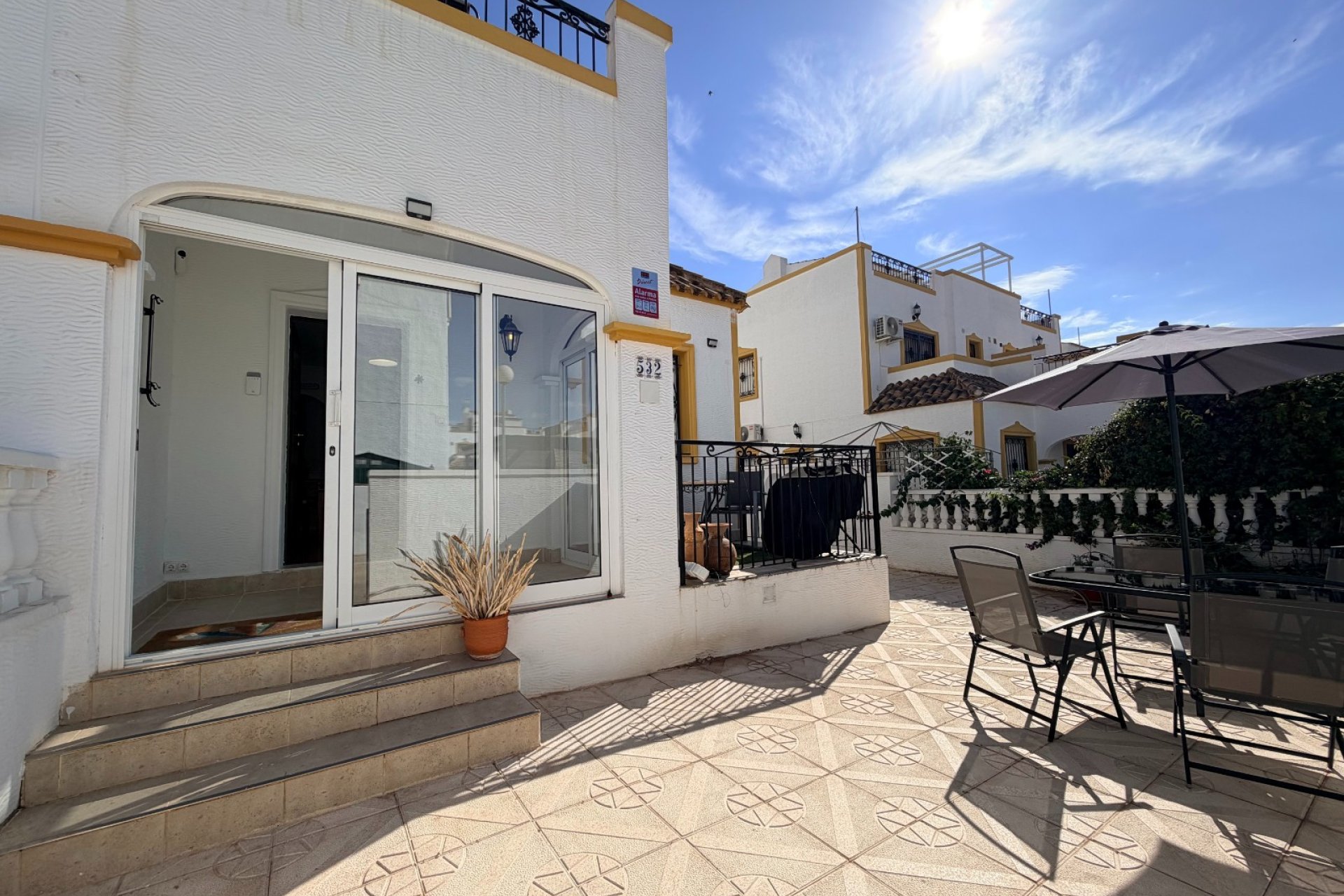 Återförsäljning - Radhus -
Orihuela - Entre Naranjos Vistabella
