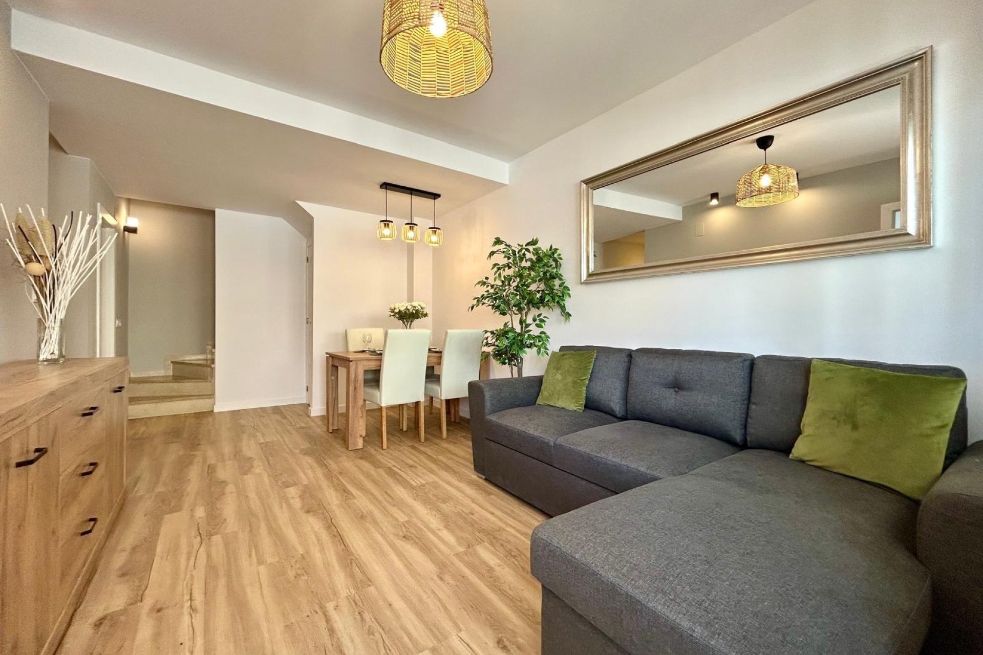 Återförsäljning - Radhus -
Orihuela - Urbanización Perla del Mar