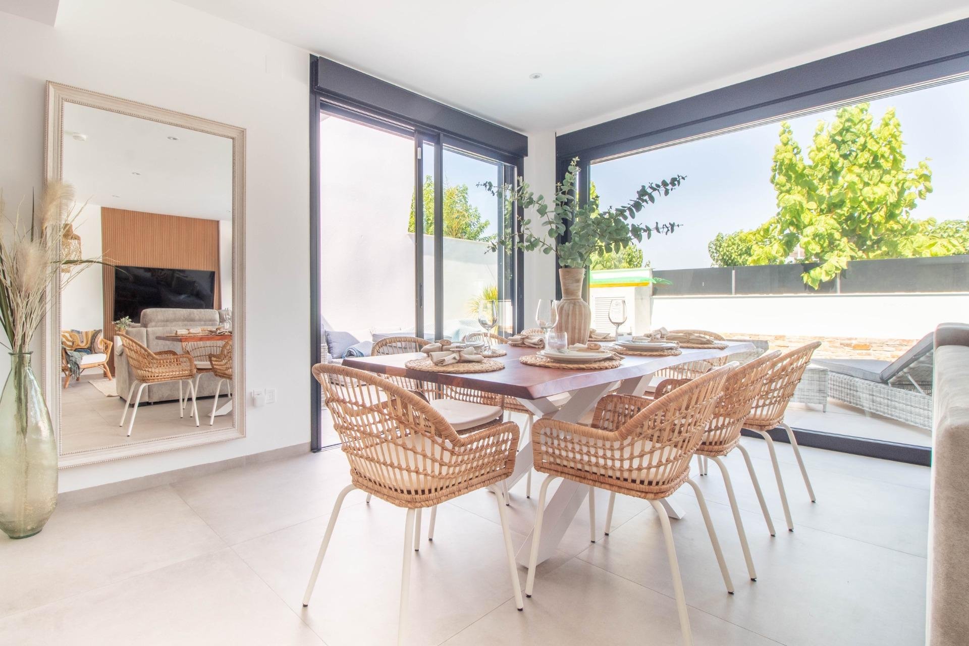 Återförsäljning - Radhus -
Santiago de la Ribera - zona san blas